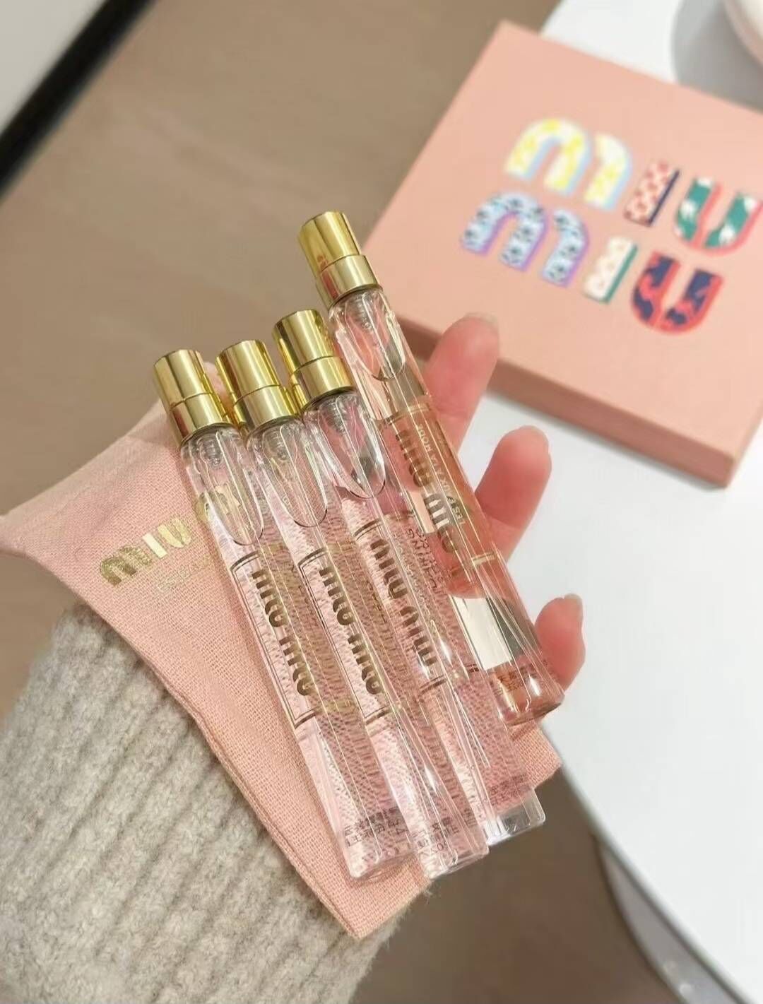 MIU MIU 霓裳系列淡香水四件組 (10ml*4)