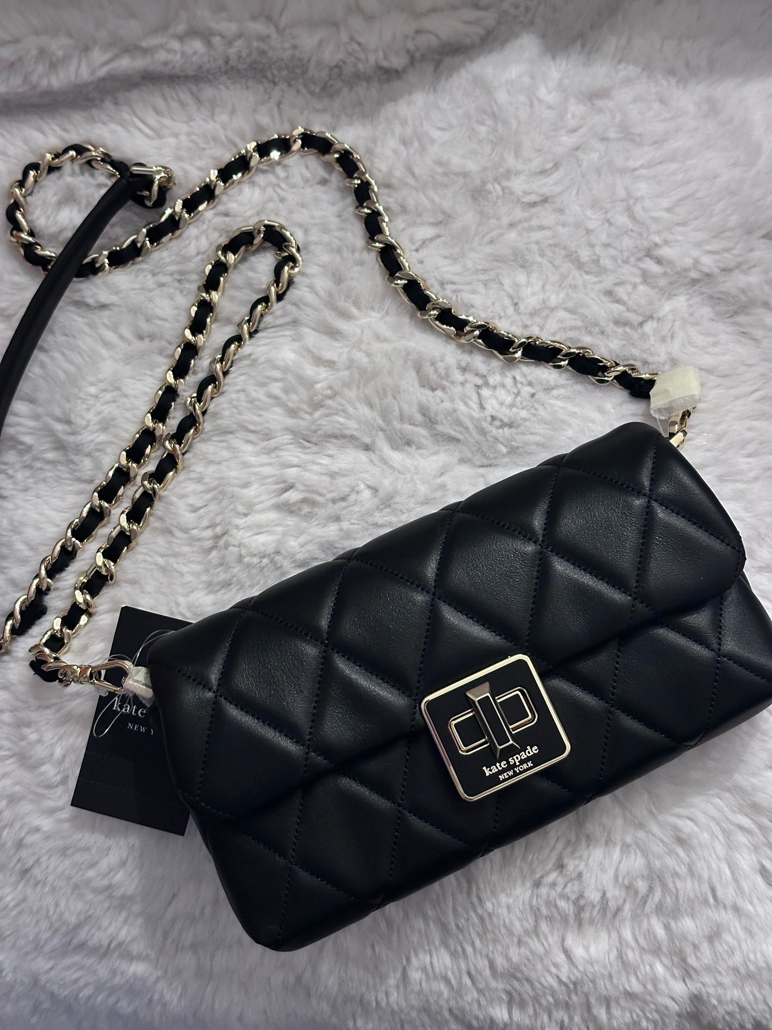RQ68 KS 黑色間線迷你斜背包 Carey Quilted Mini Crossbody
