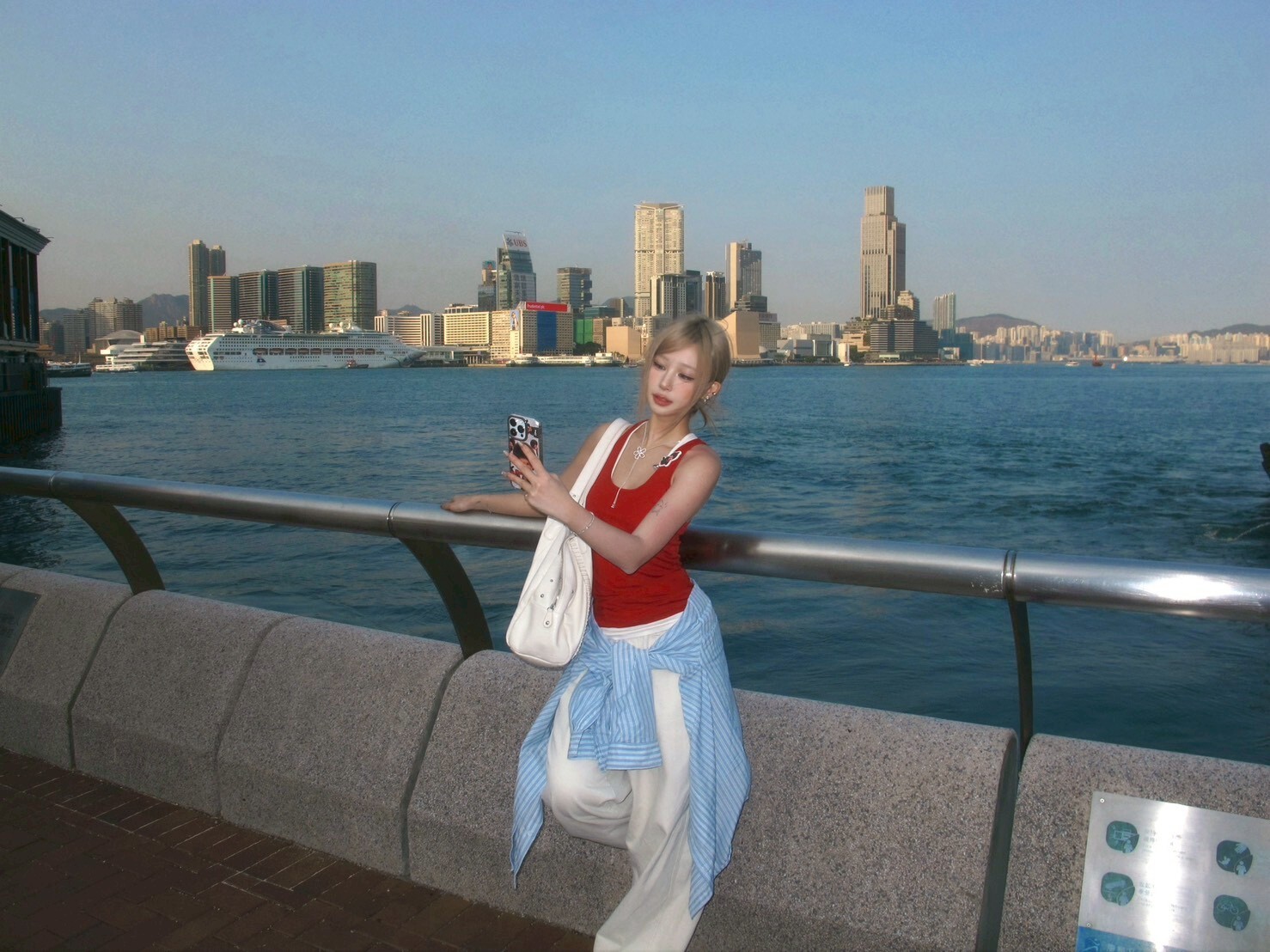 男女同款寬鬆重磅牛仔褲/白杏色