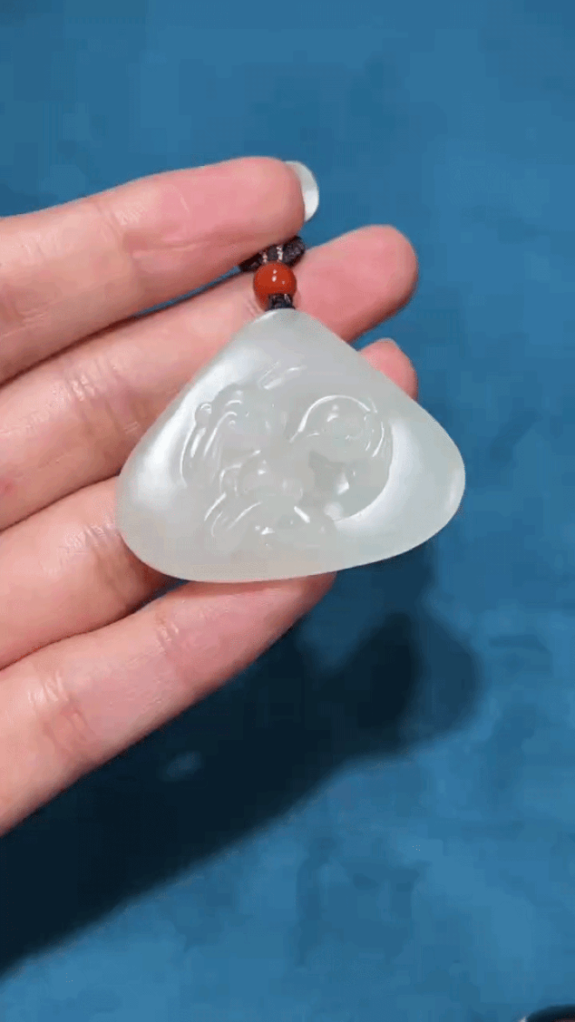 3829 和田玉籽料三不猴