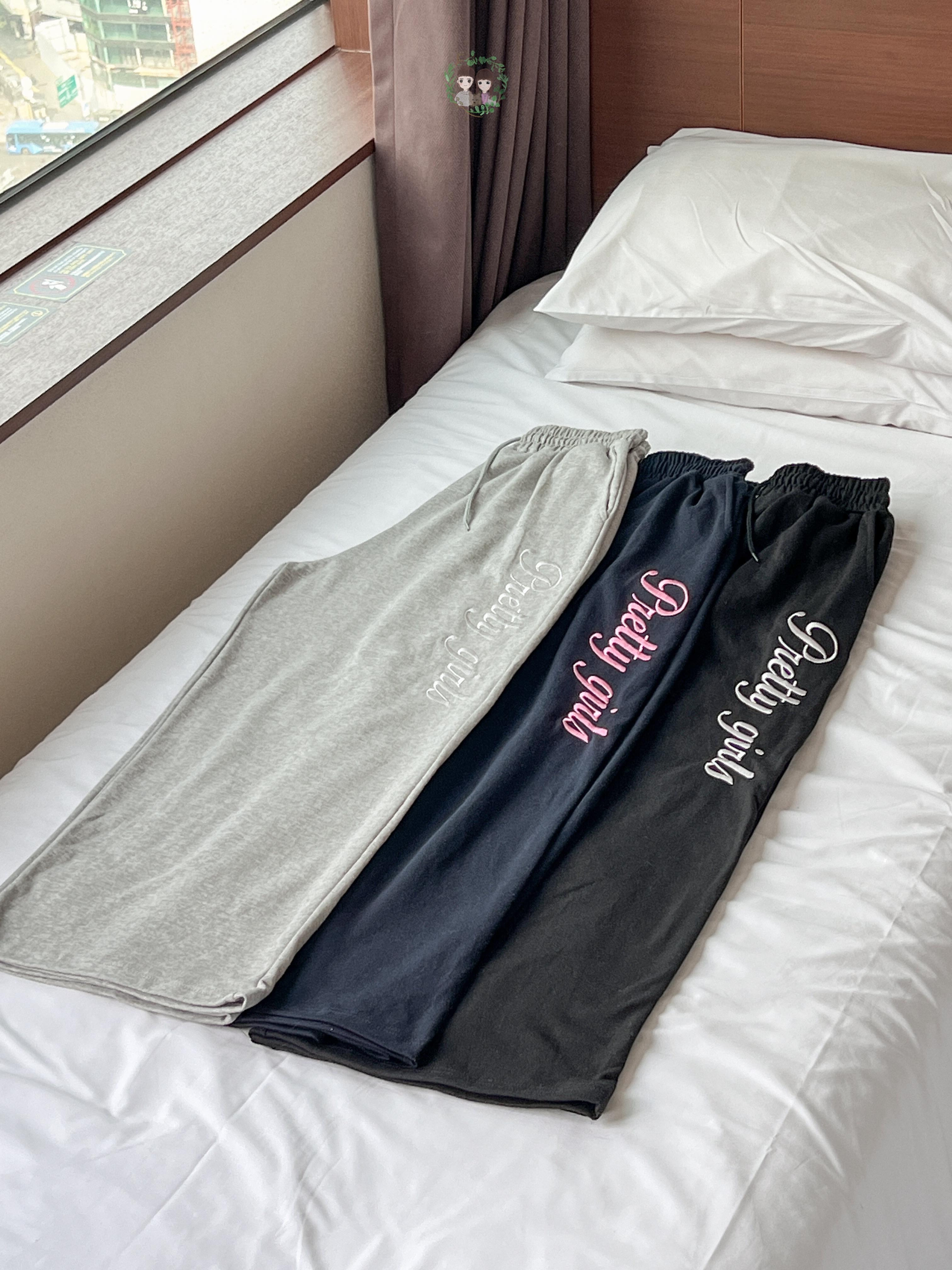 Pretty Girl Embroidery Pants〈🇰🇷DAY 1〉