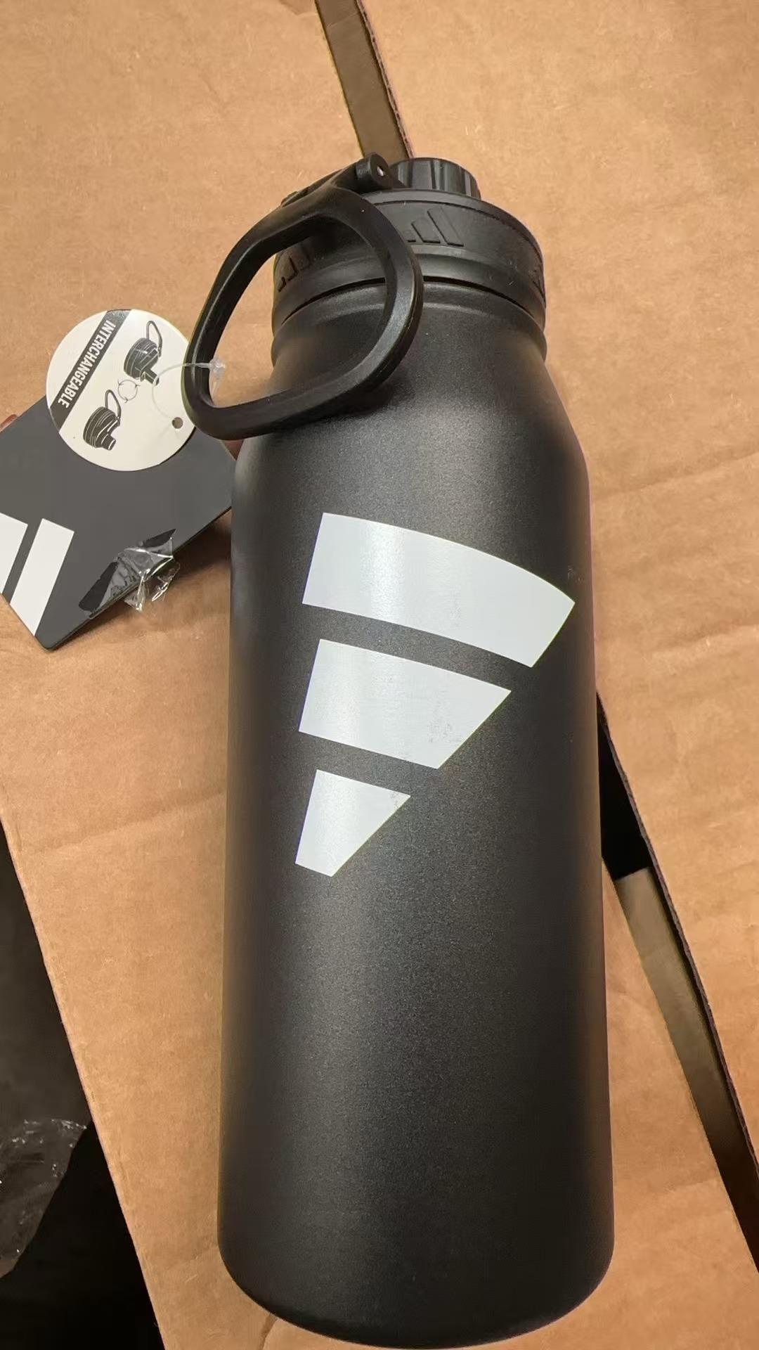 【直播】LX031994 adidas 不鏽鋼運動大水瓶（磨砂面）