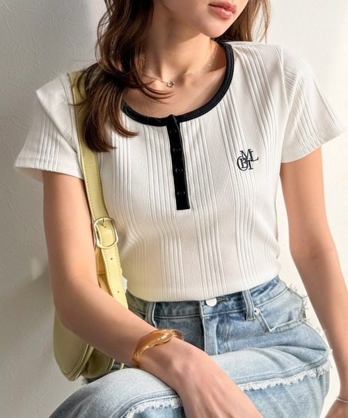 日本🇯🇵連線 mily bilet 精緻配色小刺繡亨利領短T 短版 休閒 刺繡 亨利領 短袖 T恤 3色(任買兩件711免運)/預購