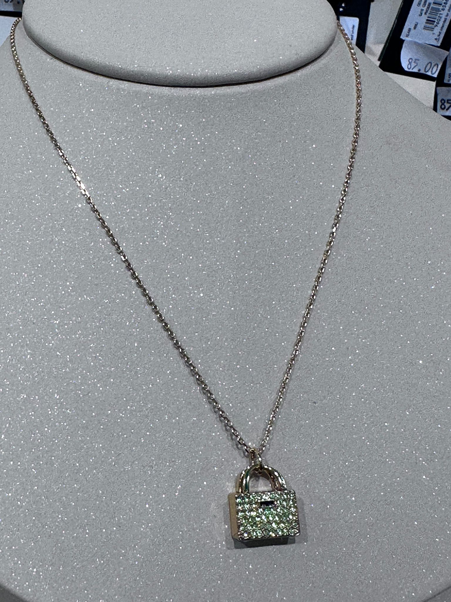 RQ84 KS 禮物盒綠色閃閃頸鏈 (幼鏈) Sweet Treasures Mini Pendant