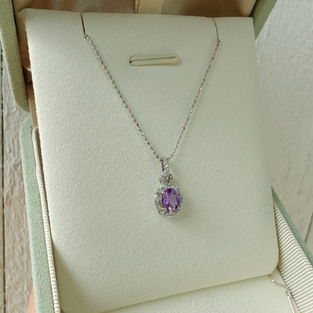 18K金天然無燒紫色藍寶石鑽石吊墜 - 紫羅蘭色