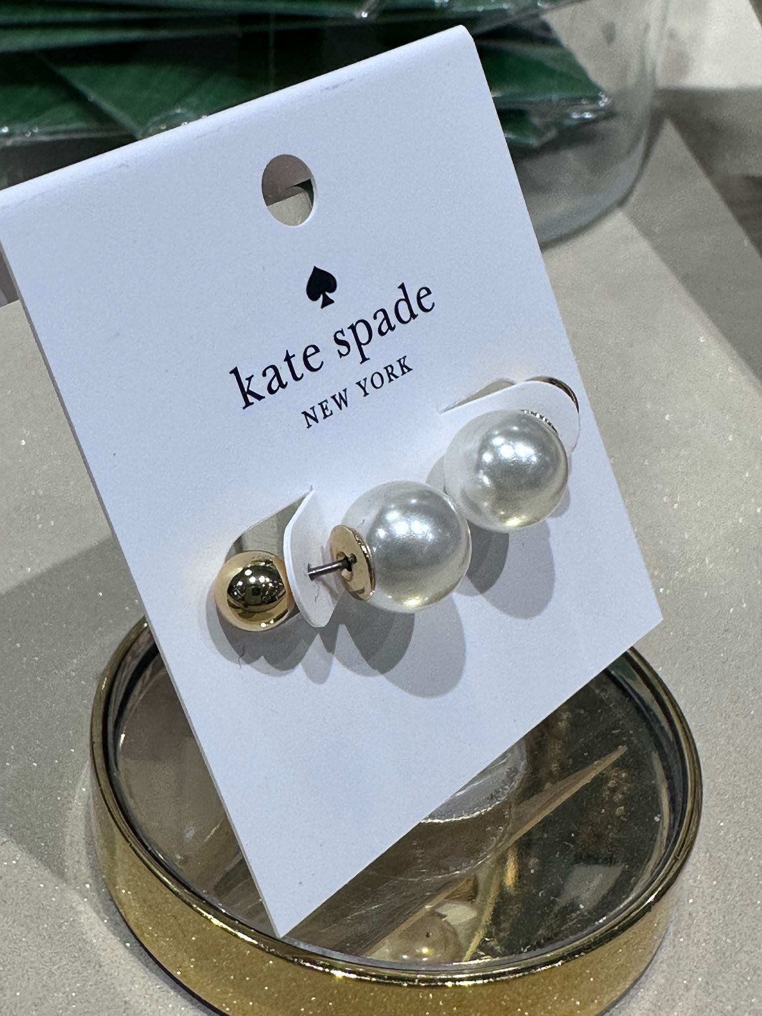 RQ86 KS 白色珠耳環 Golden Bloom Studs