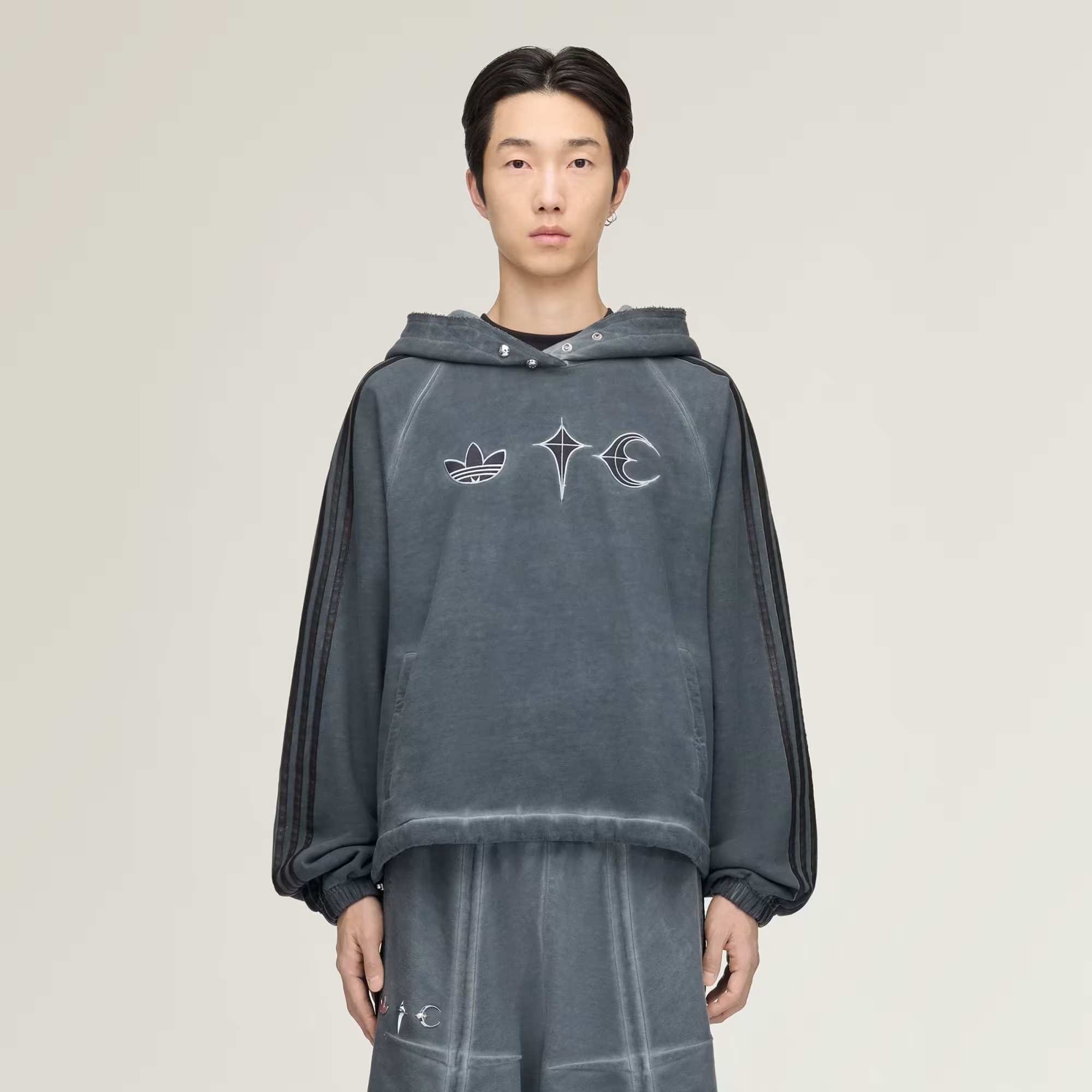 【逢甲 FUZZY】adidas Originals x Thug Club Sweat Hoodle 連帽上衣 帽夾 灰 KF6587