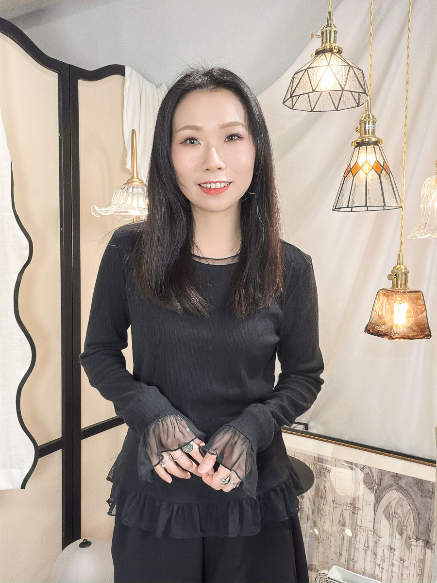 【多買多優惠】下擺 領邊 袖口網布RUFFLE．直紋雙面料TOP【不設退換】