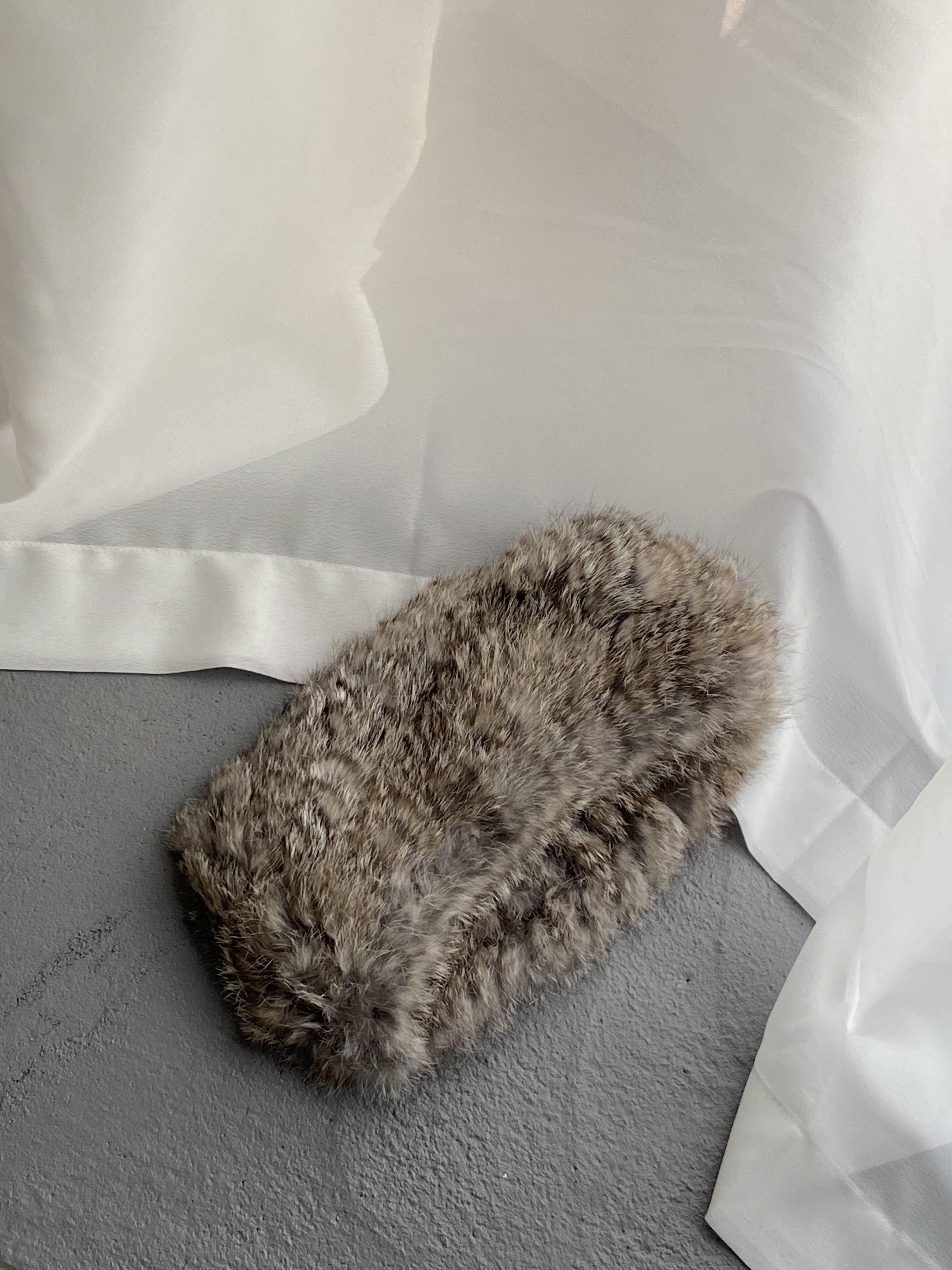 only one-霧感水貂毛髮飾