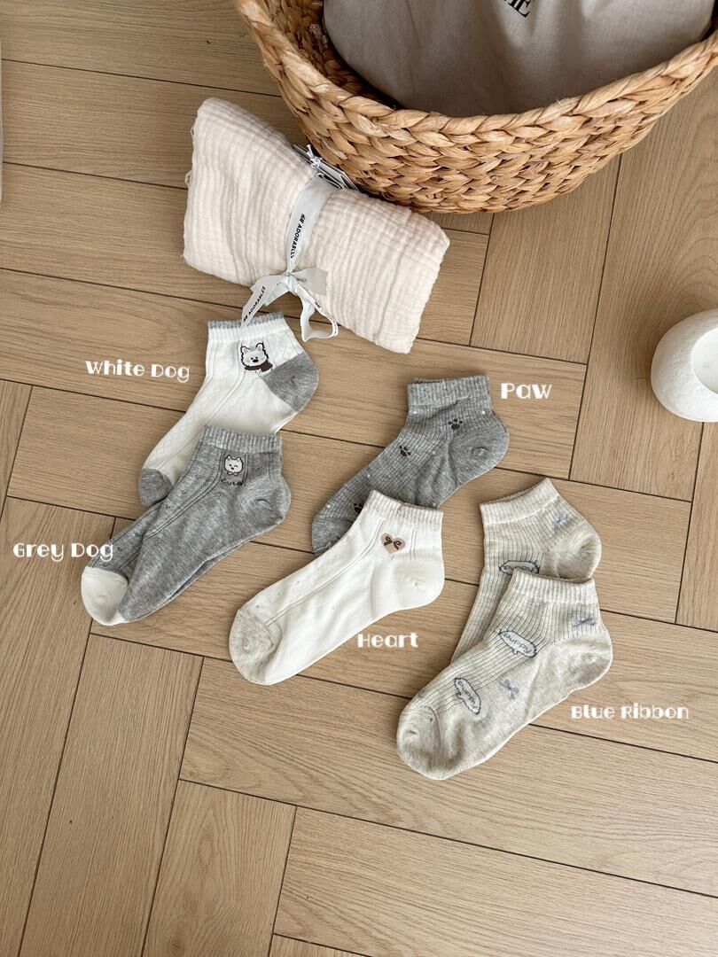 Doggie Greyish Sock -D119