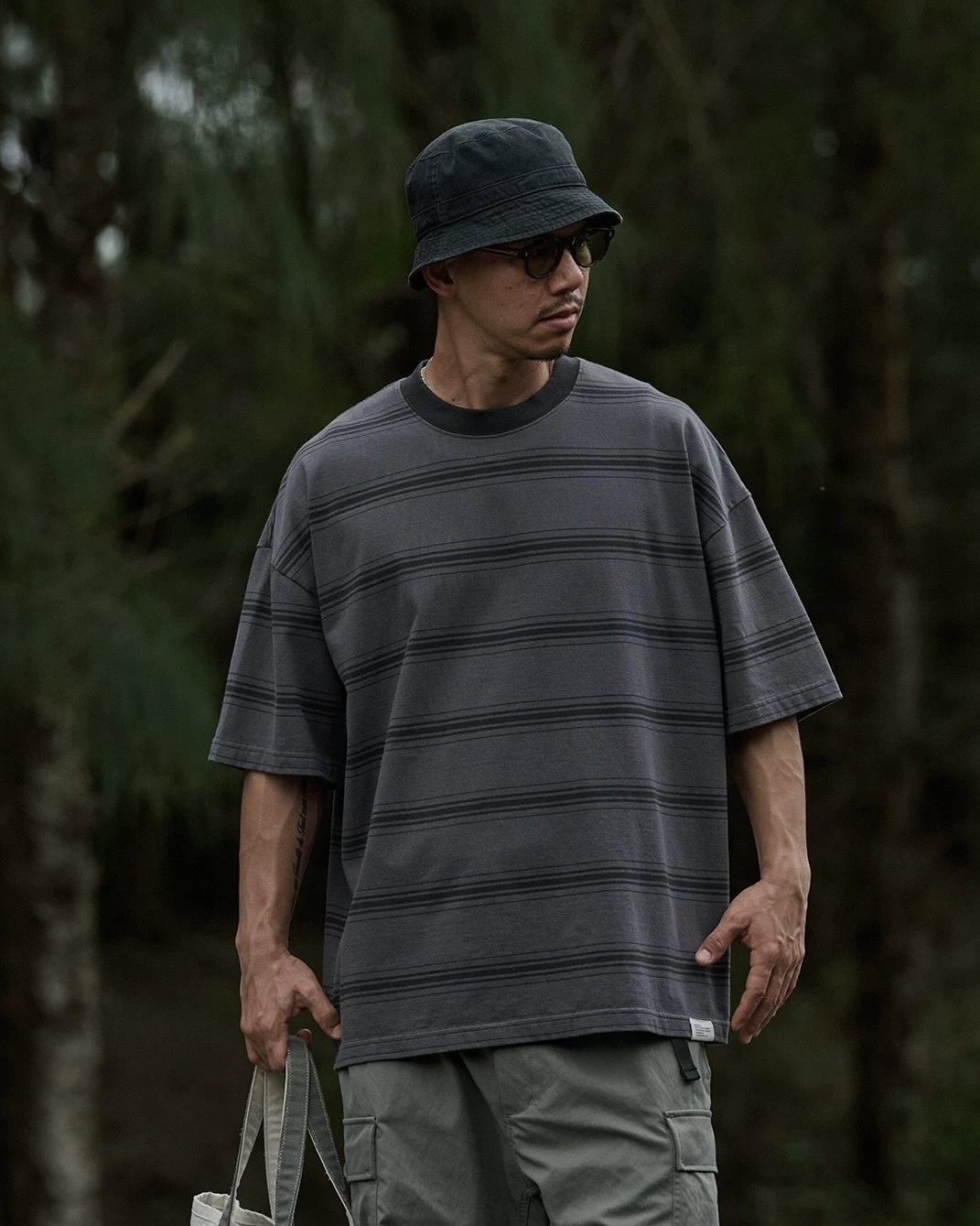 #預購 Broshood 26SS 日系寬鬆休閒 重磅定製 條紋凸膠漿 印花短踢 灰色