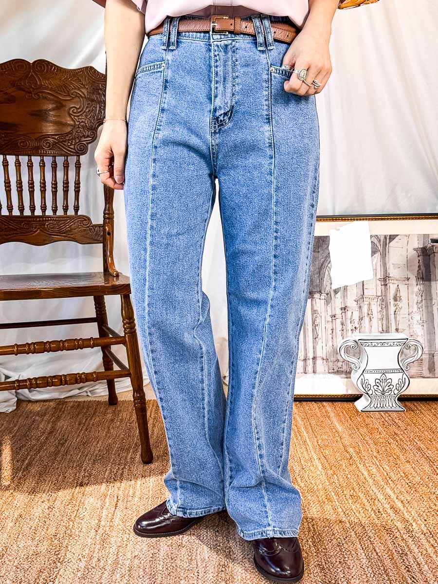 腰位內橡根．前車骨．牛仔直腳褲 (有袋)