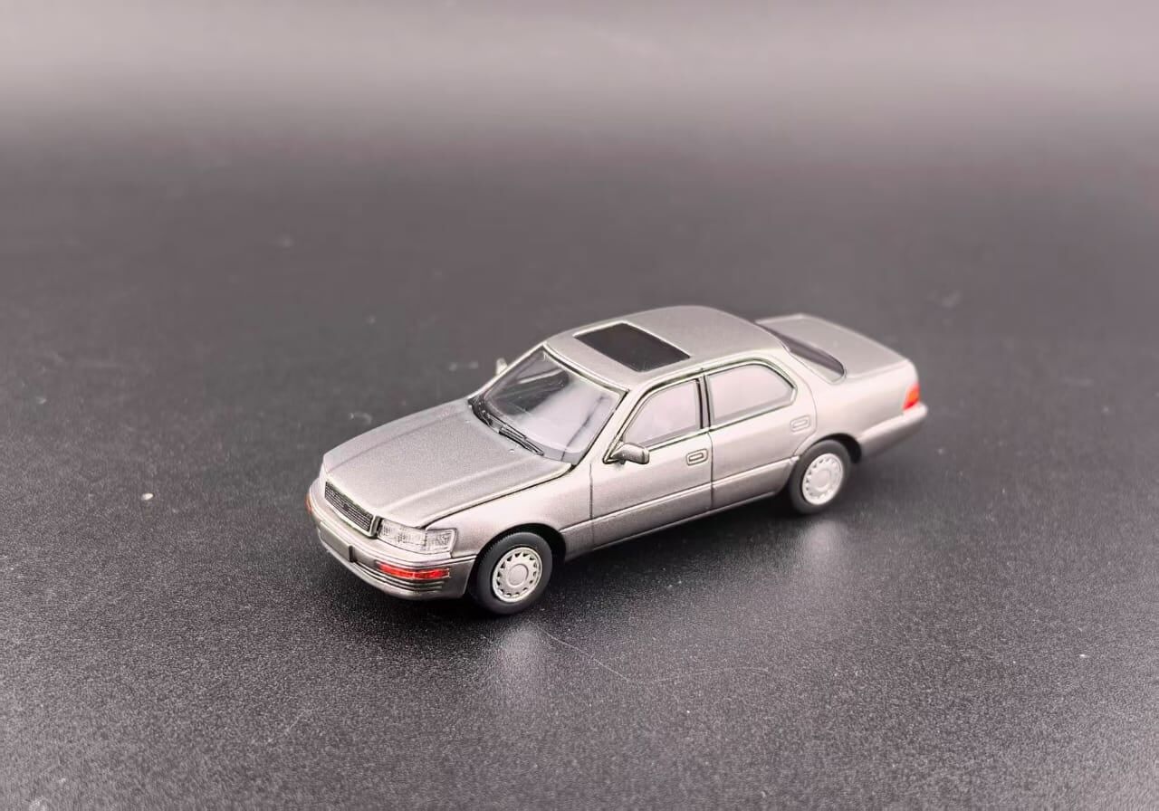 預訂:1/64 FineWorks64  Lexus LS400 Silver/ Grey (FWLLS400SG2 )