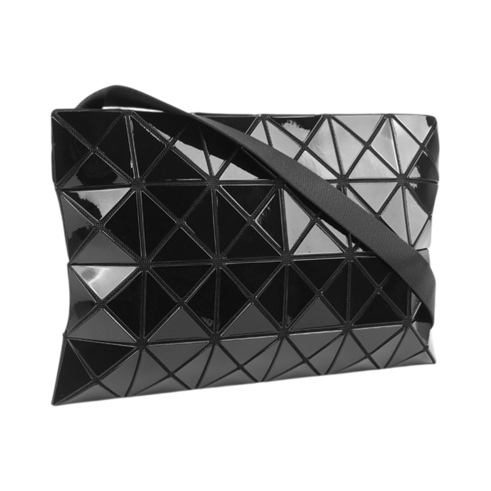 【ISSEY MIYAKE三宅一生】BAO BAO LUCENT 4X6 拉鍊斜背包(黑色)