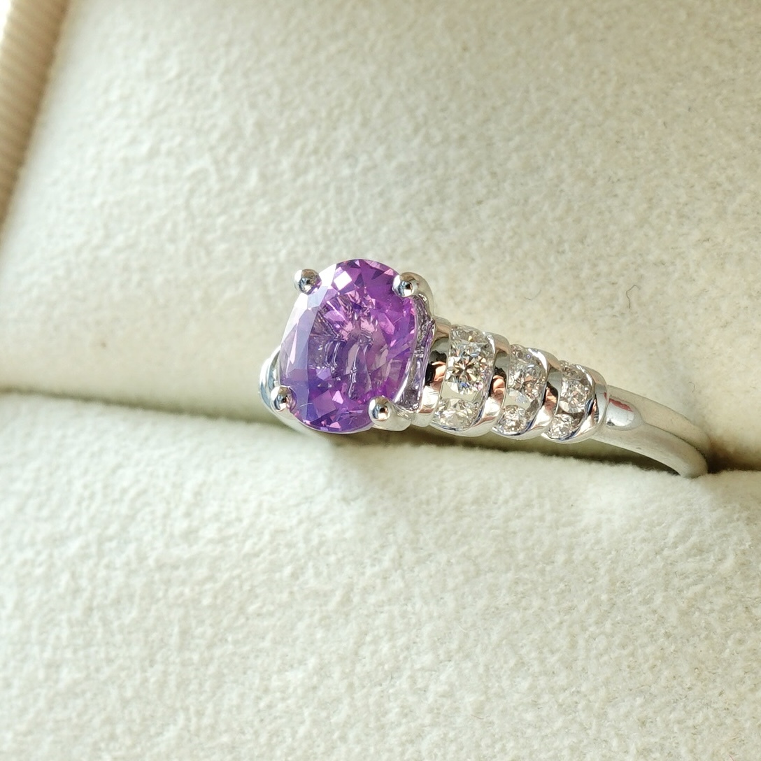 1.53ct天然無燒紫色藍寶石鑽石18K金戒指-薰衣草紫 (帶寶石證書)