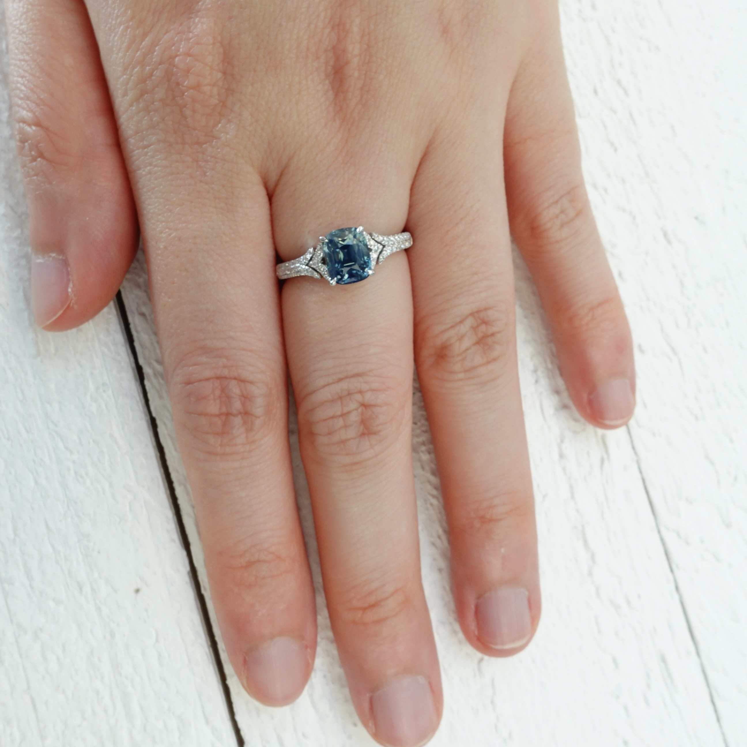 2.15ct 天然無燒藍綠色藍寶石鑽石18K金戒指-Teal Color (帶證書)