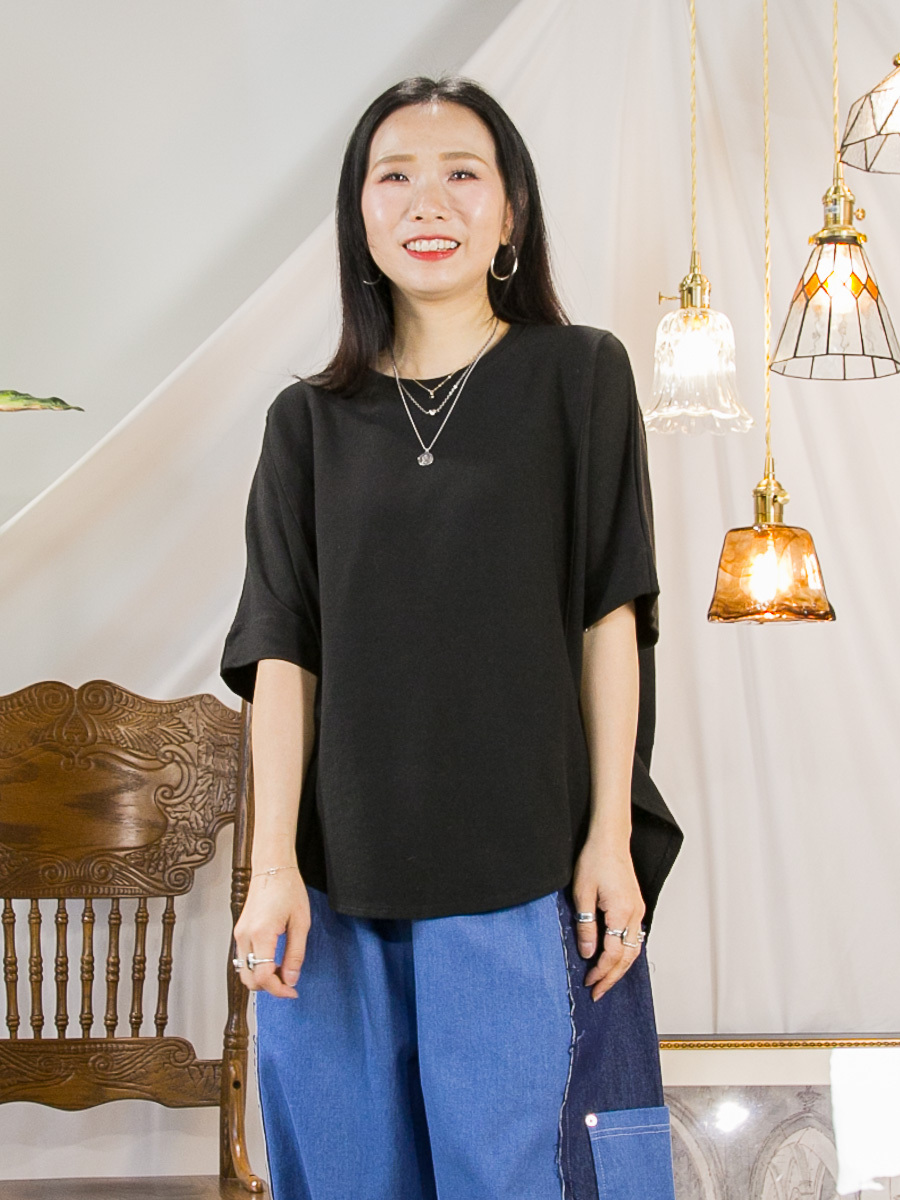 不規則下擺．COTTON料TOP