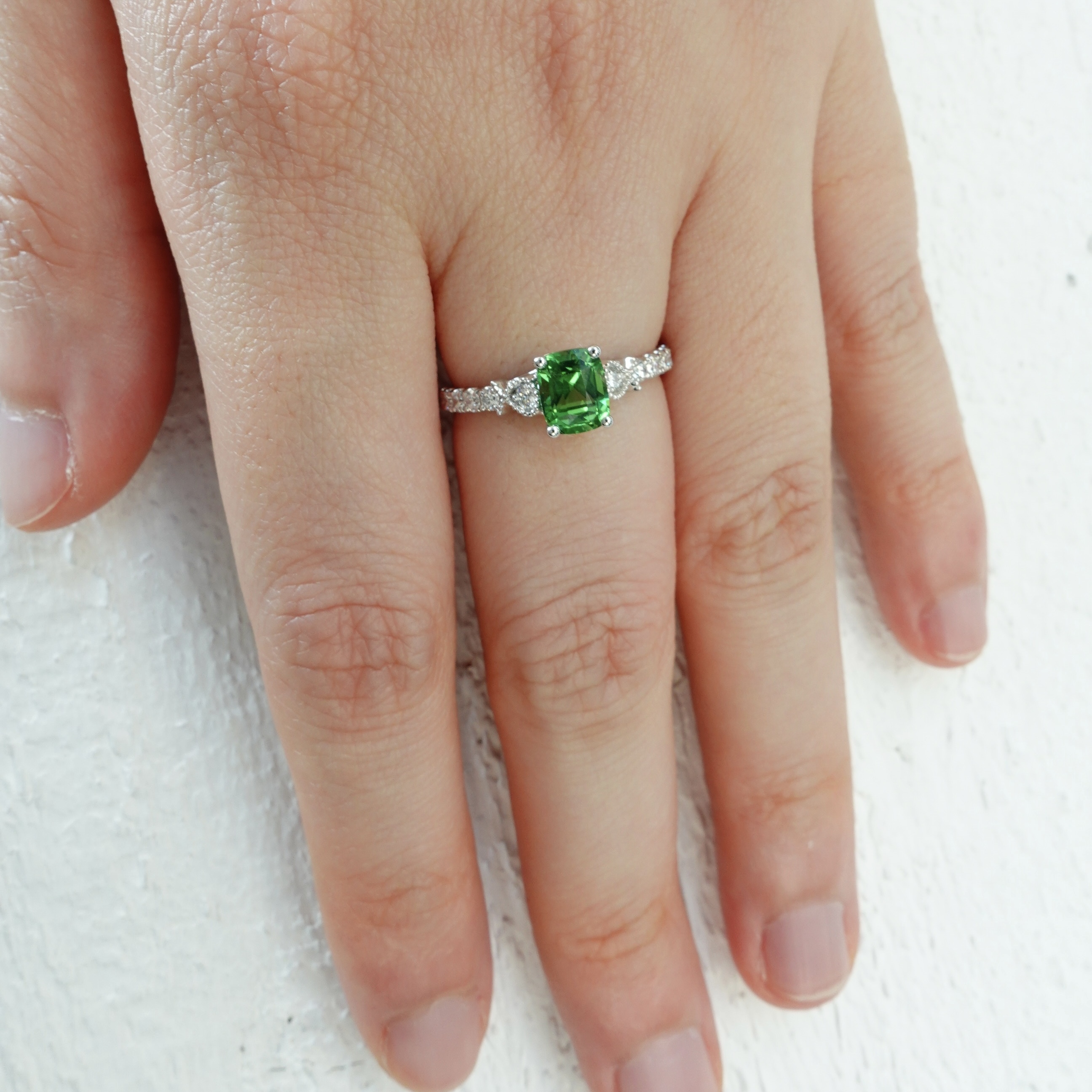 1.13ct沙弗萊石鑽石18K金戒指 (帶寶石證書) - Kijani Green