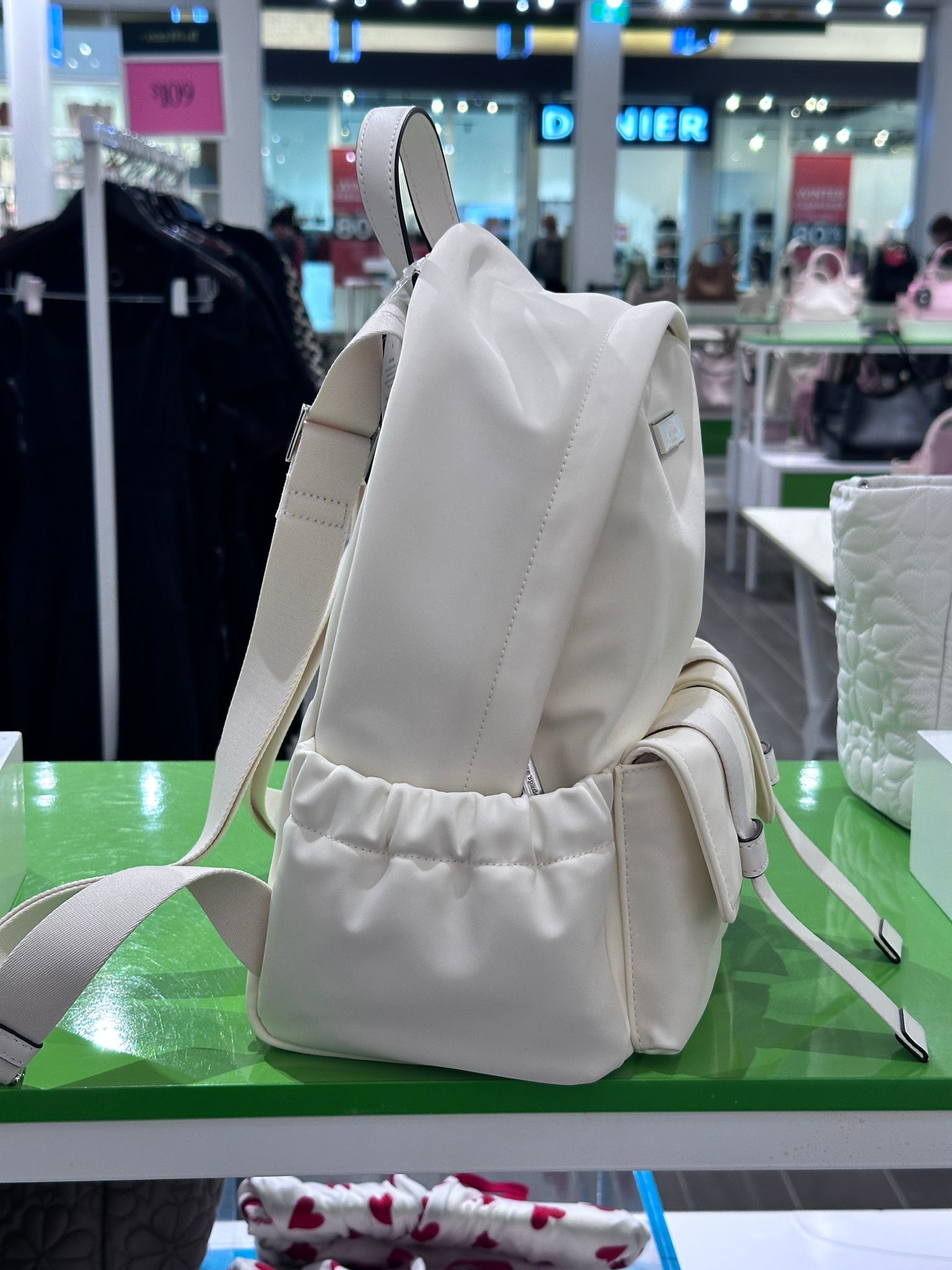 RQ122 KS 白色尼龍多功能背囊 Carter Nylon Cargo Backpack