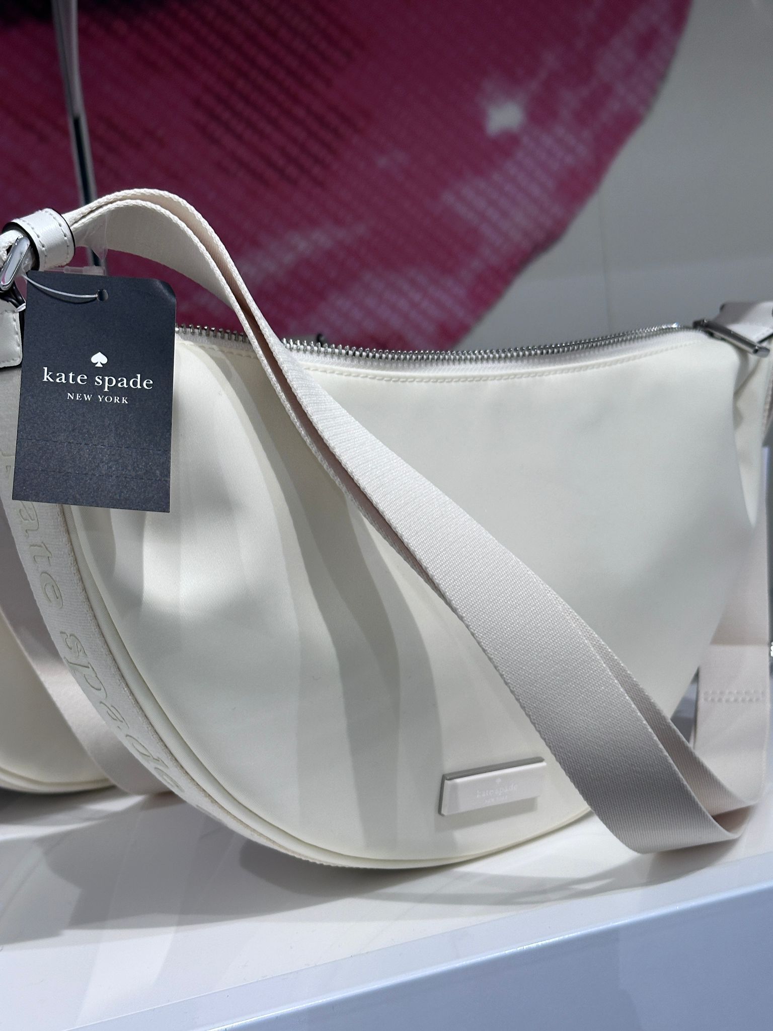 RQ125 KS 白色尼龍半月斜背包 Carter Nylon Sling Crossbody Bag