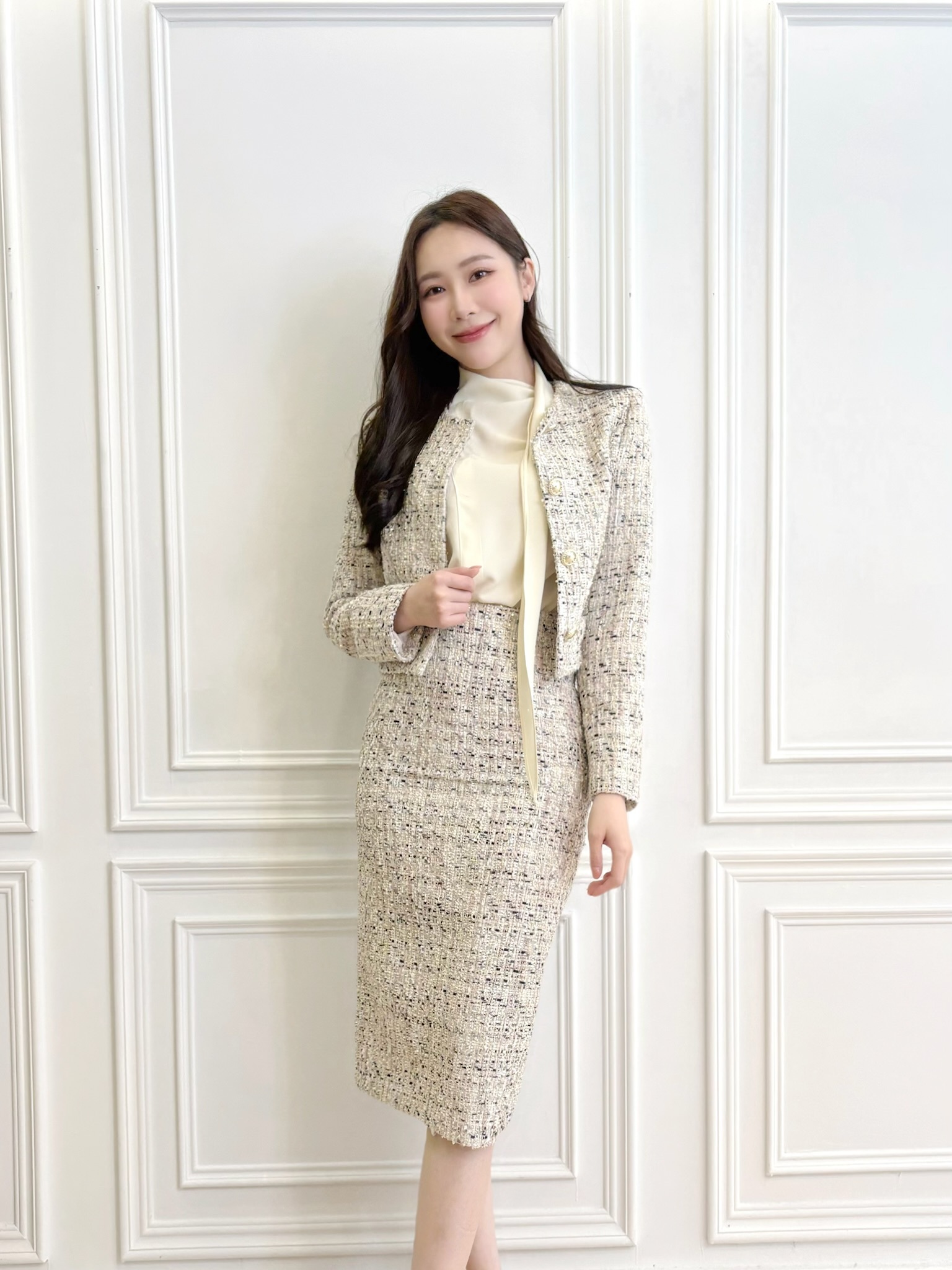 (輕奢感)細緻織紋小香套裝