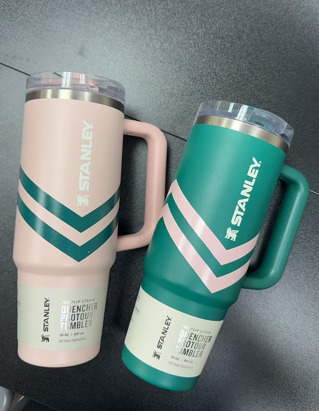 【直播】LX0319123 Stanley The Flip Straw Quencher ProTour Tumbler 超漏款保溫杯 30 oz