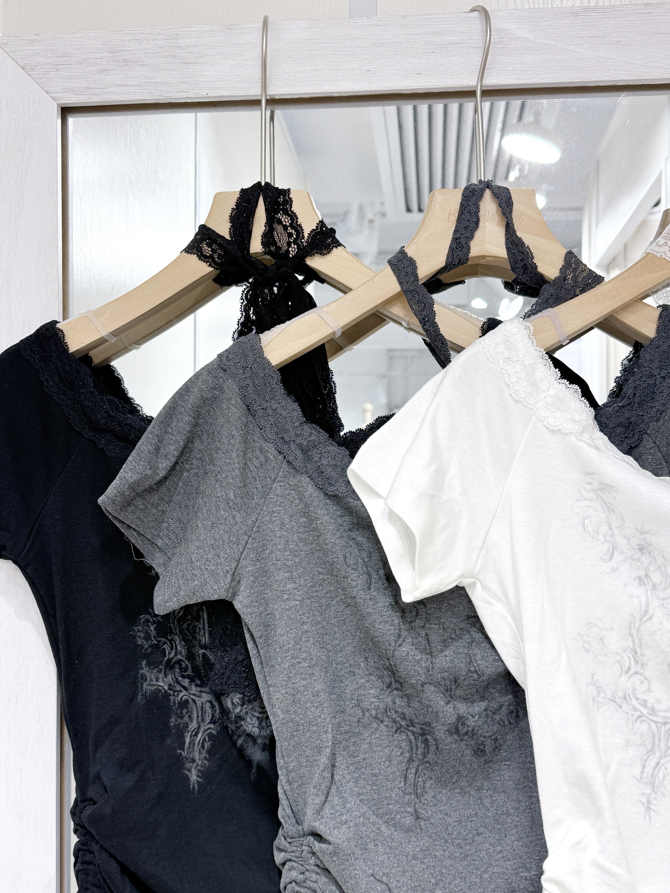 T1280｜小性感型格系蕾絲邊束腰連頸帶上衣 ✮⋆˙