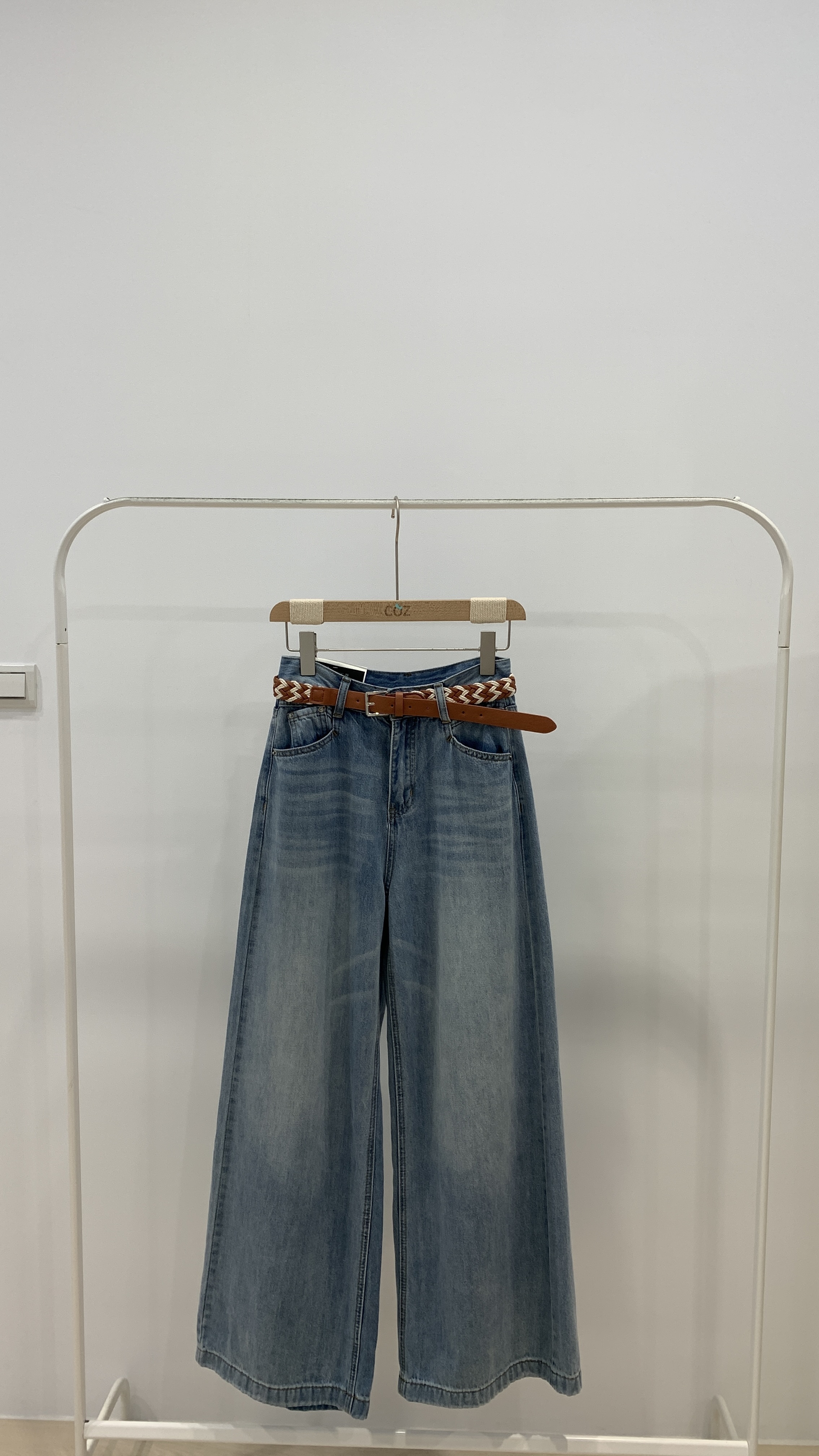 (版娘推薦) 絕對好看！版型＆刷色都一流的淺刷色牛仔寬褲SMLXL _W0221