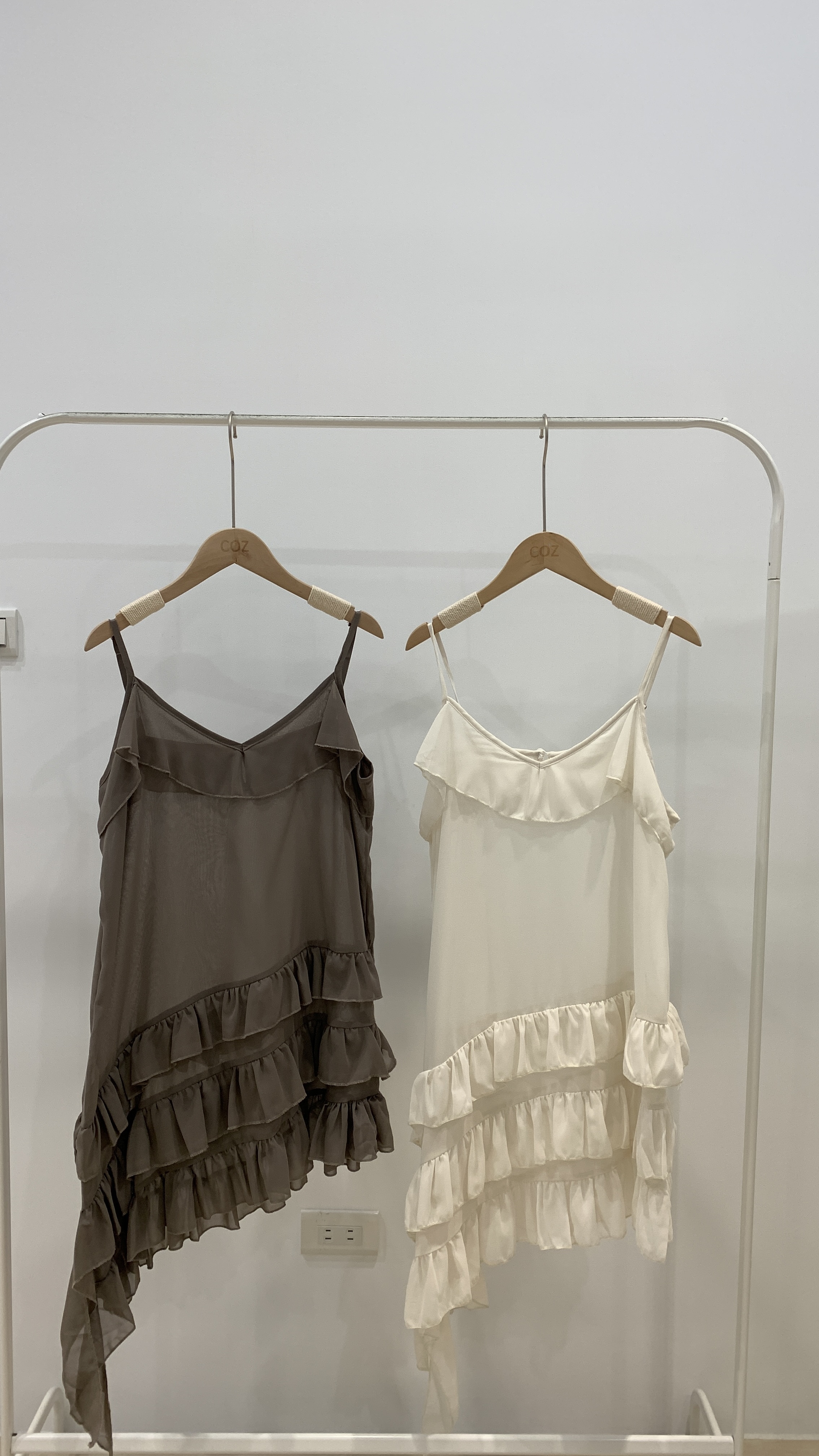 不規則蛋糕裙擺細肩長上衣 _27922