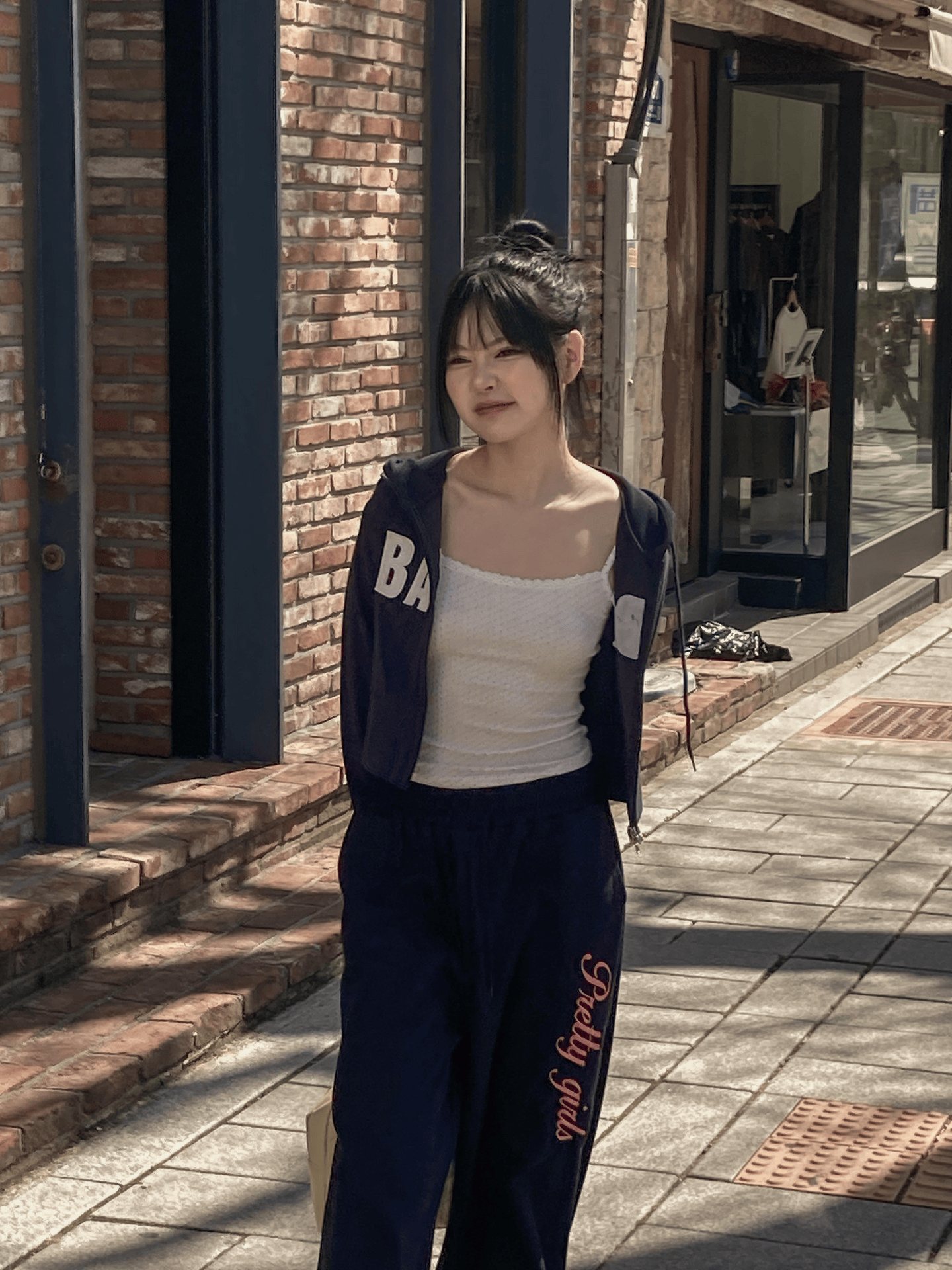 Lace And Dot Cami Top〈🇰🇷DAY 1〉