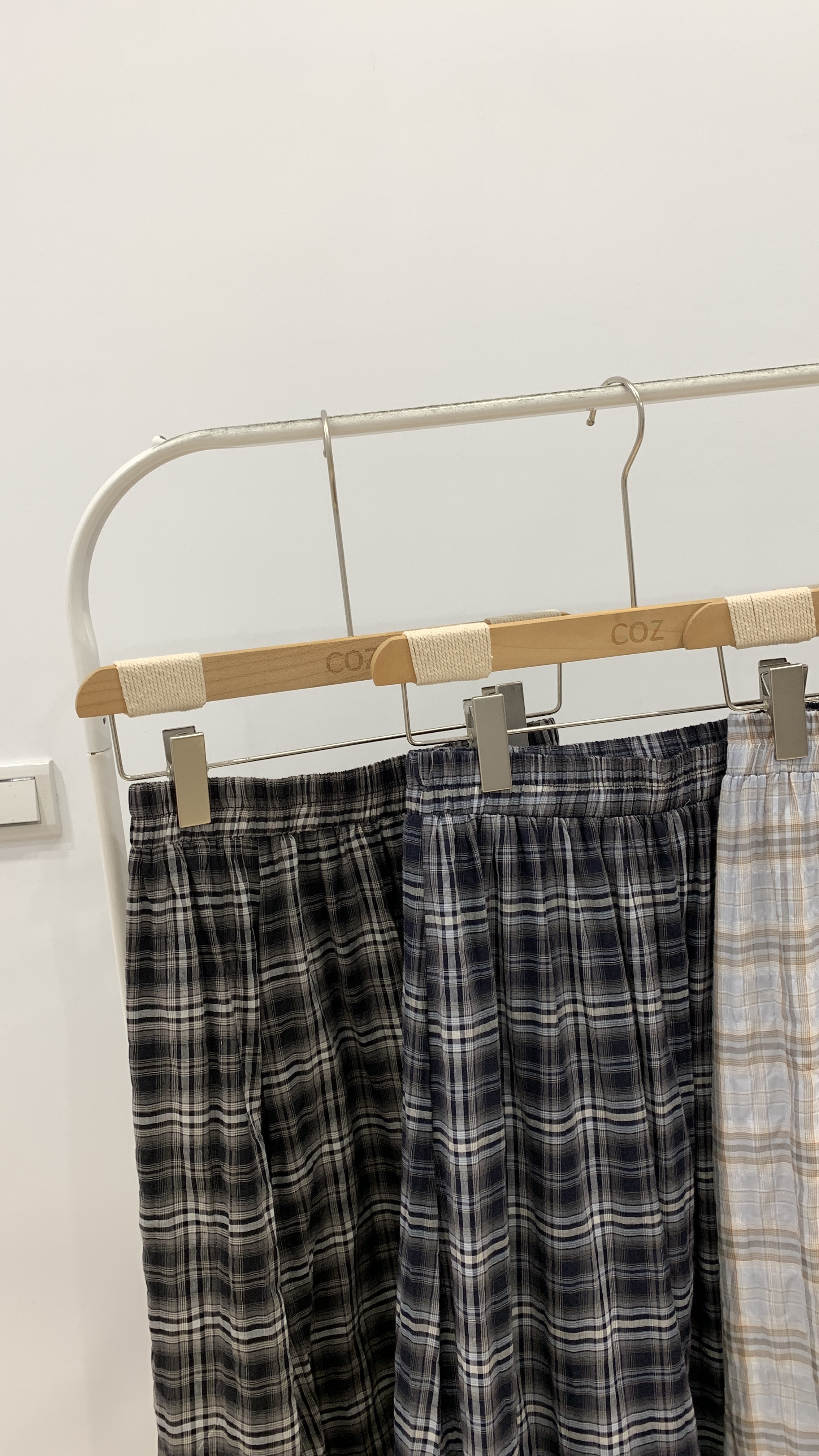 ( 版娘推薦) 穿搭滿分的格紋多層次荷葉長裙F size _2606