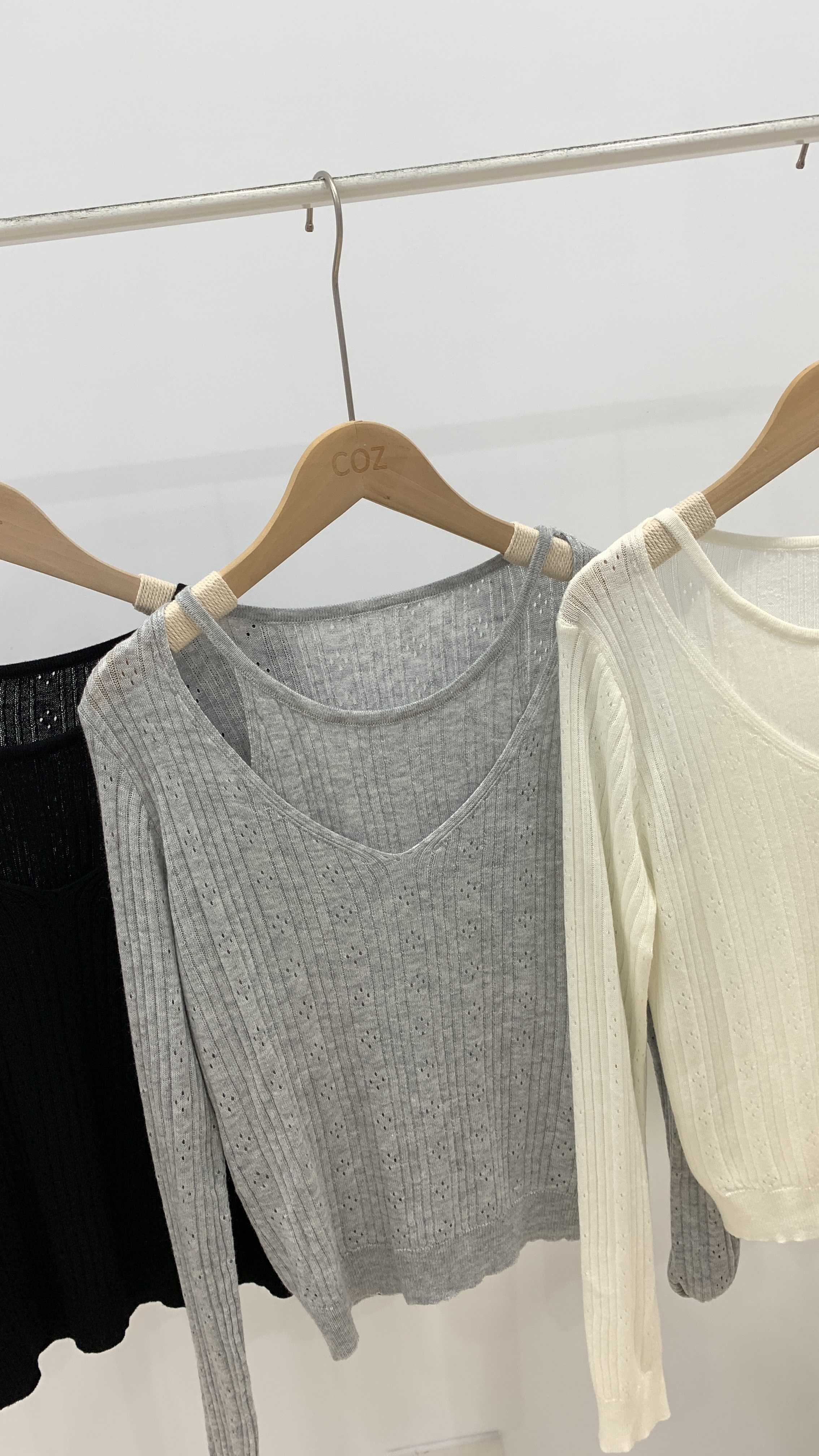 歐膩都有的小露膚假2件針織上衣 _W0120