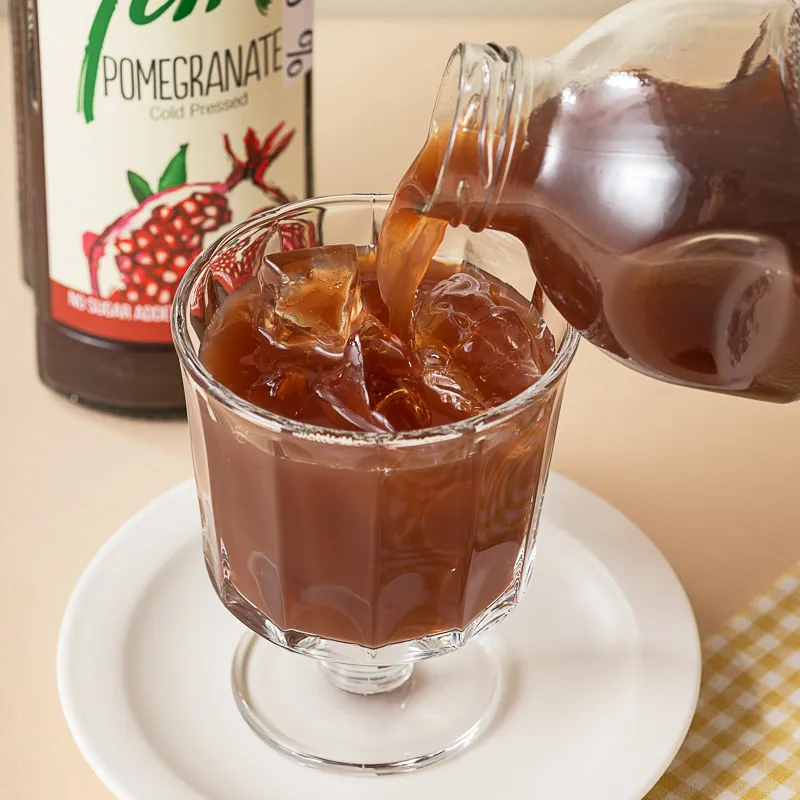 台灣 Yan 冷壓紅石榴原汁