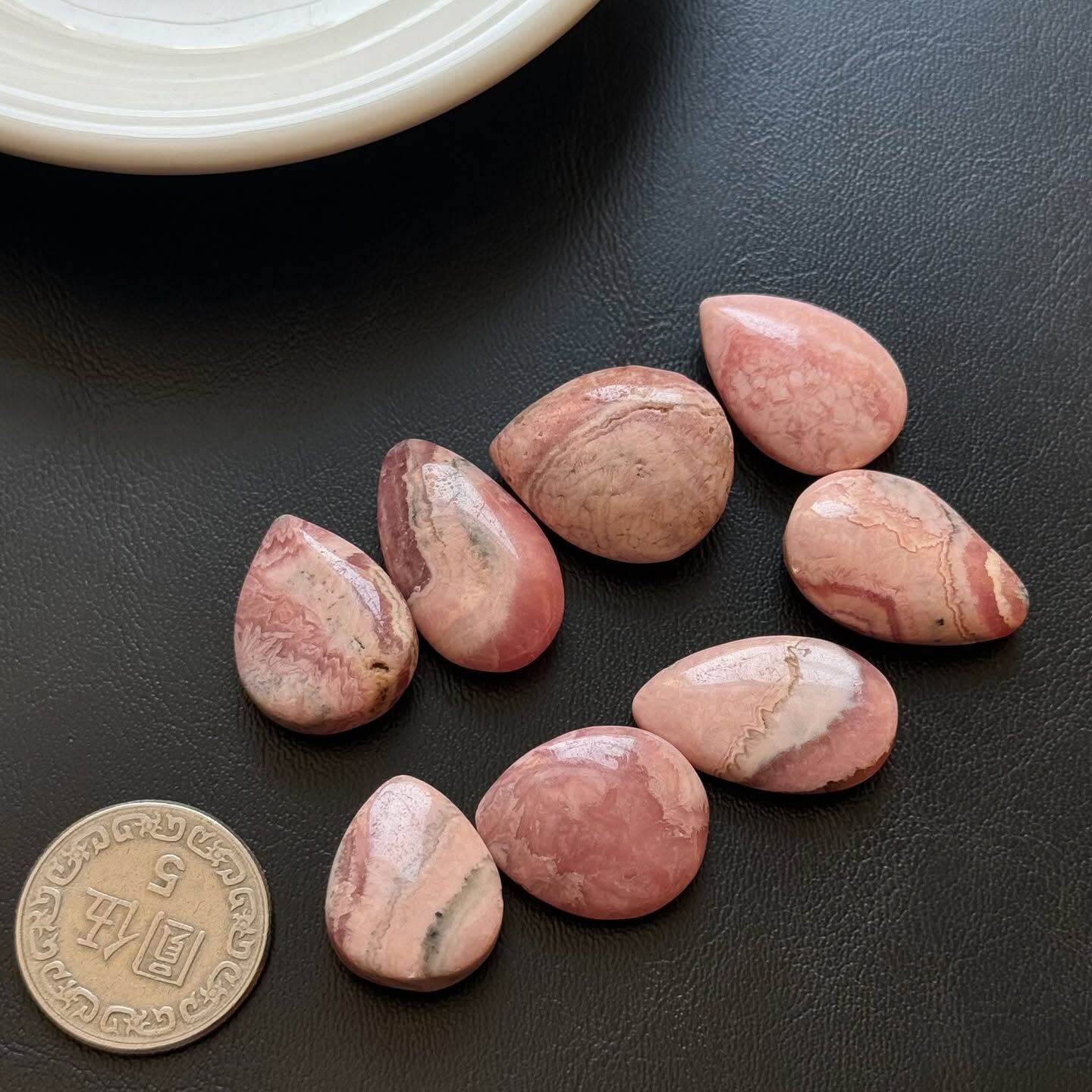 [原石] 菱錳礦 / 紅紋石 水滴蛋面