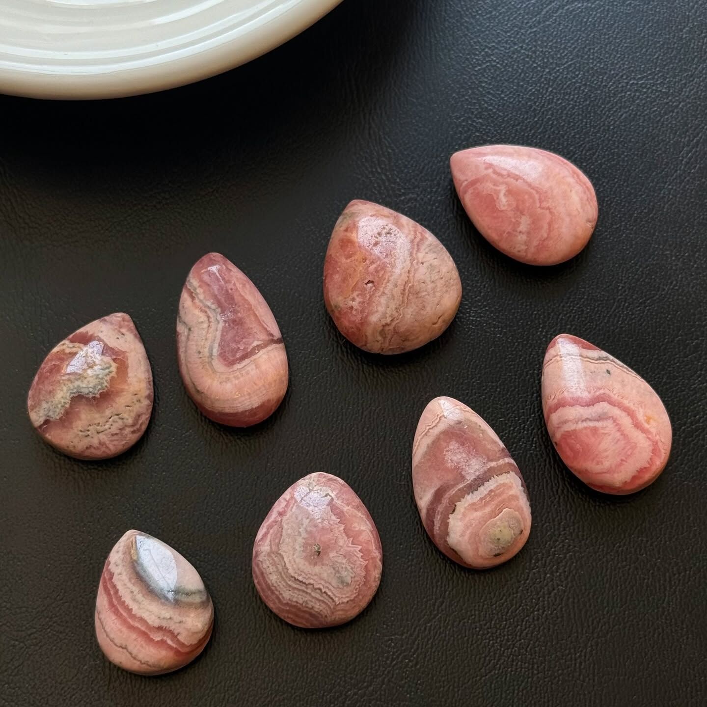 [原石] 菱錳礦 / 紅紋石 水滴蛋面