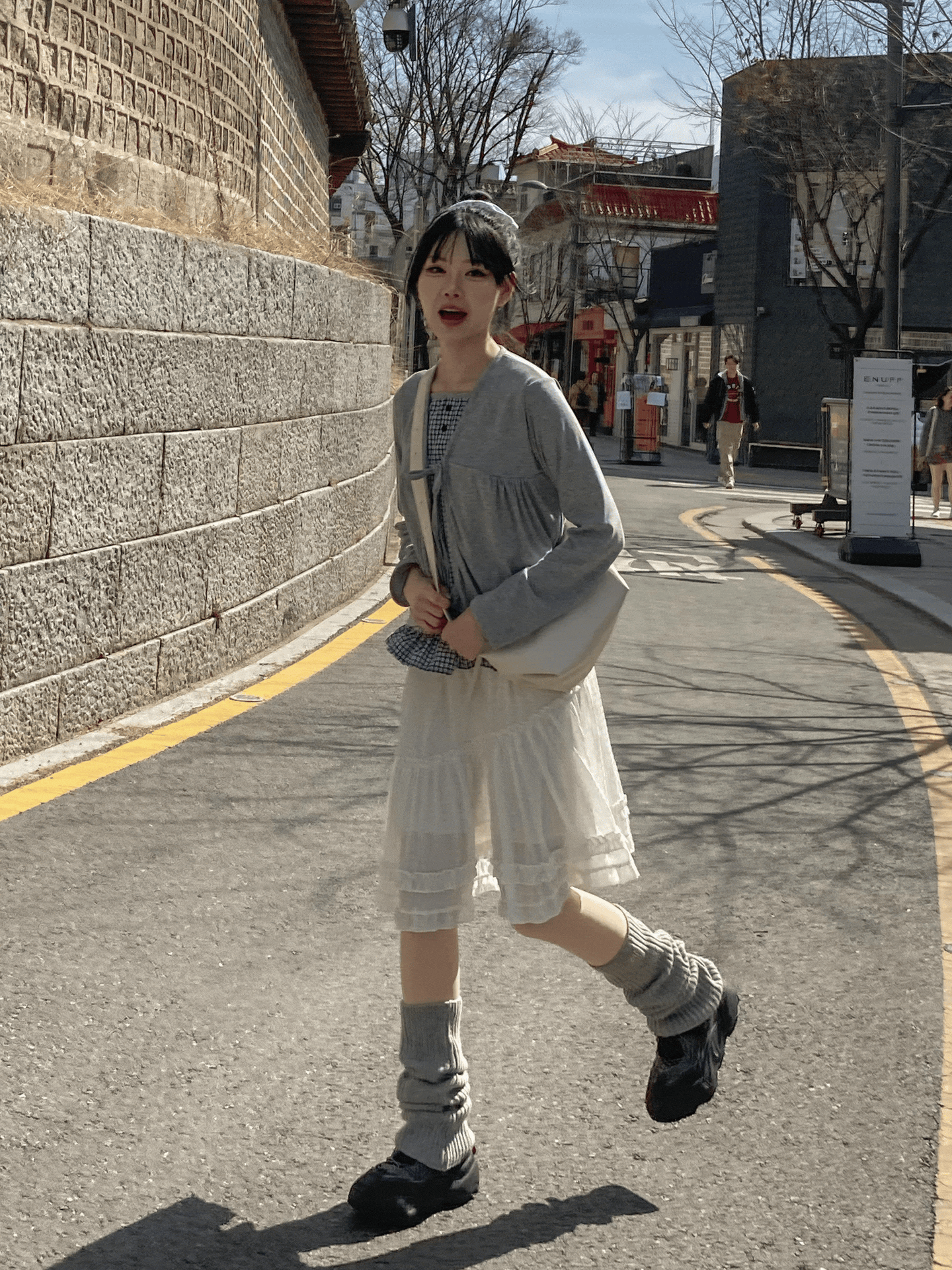 波點暗紋斜Ruffle中長裙〈🇰🇷DAY 1〉