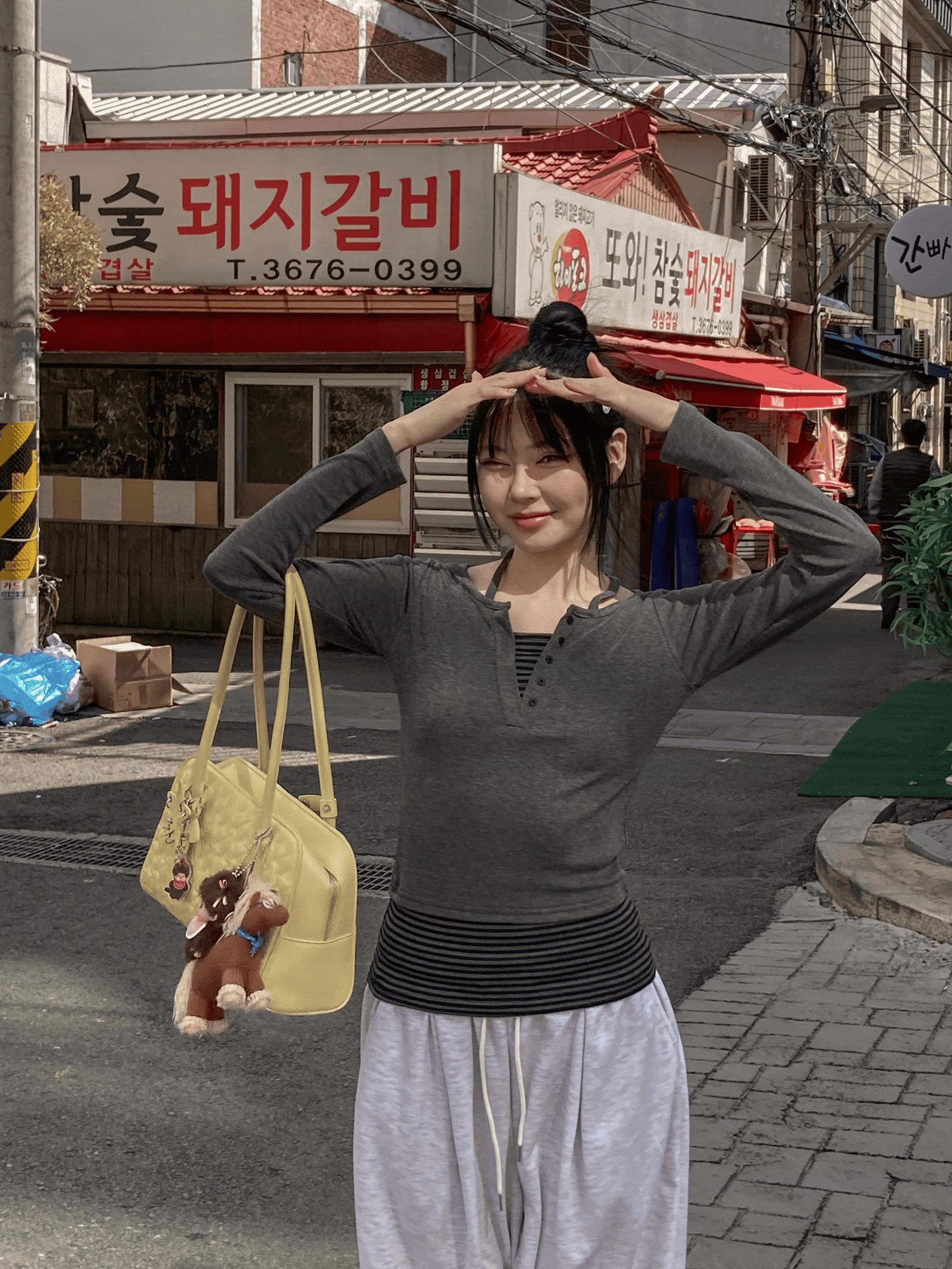 裝飾鈕扣間條掛頸Layer Top〈🇰🇷DAY 1〉