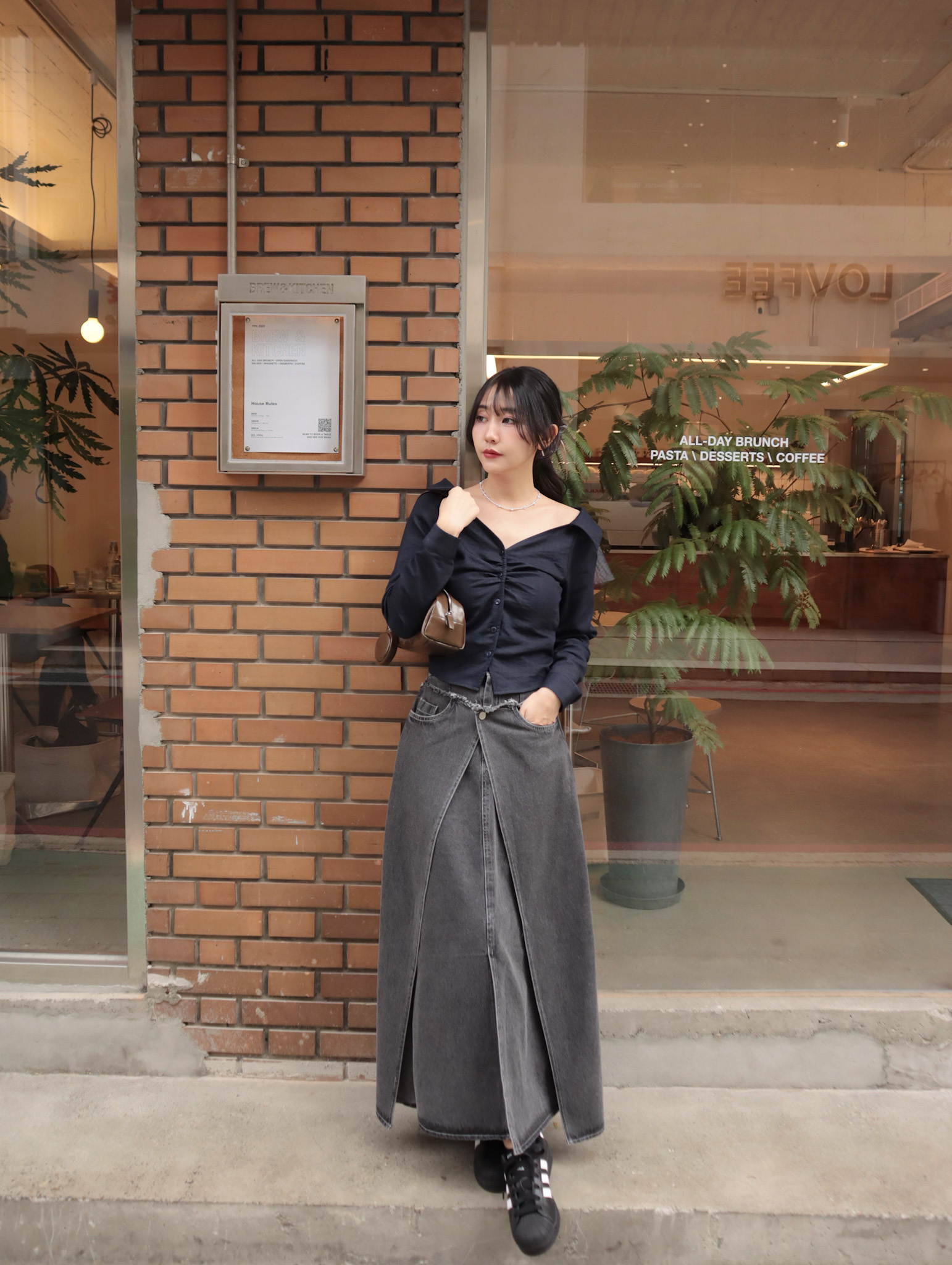 26B201 本期推薦! 設計感與修飾都滿分的雙層煙灰牛仔長裙