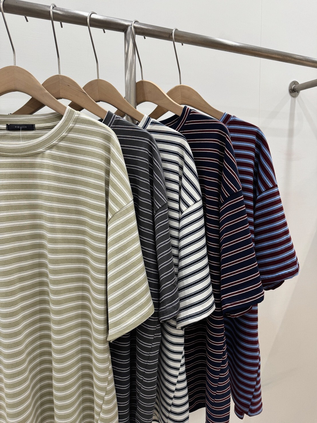 想包色條紋寬鬆短袖大Tee