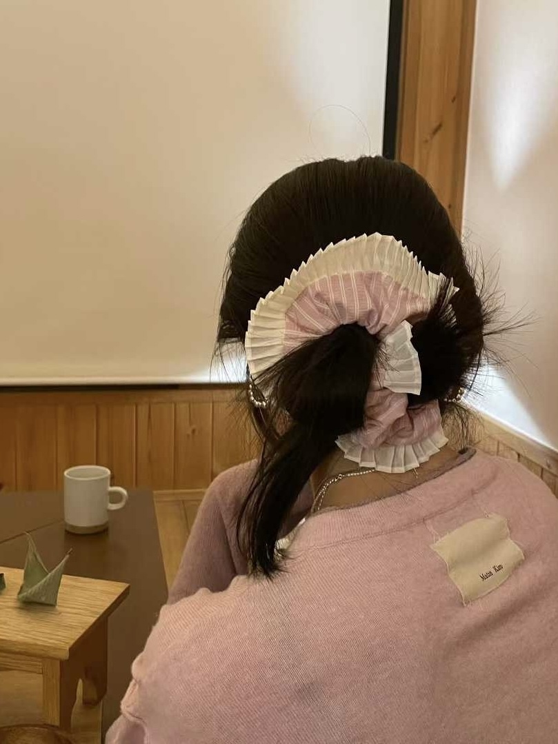 26B303 櫻花粉條紋髮圈