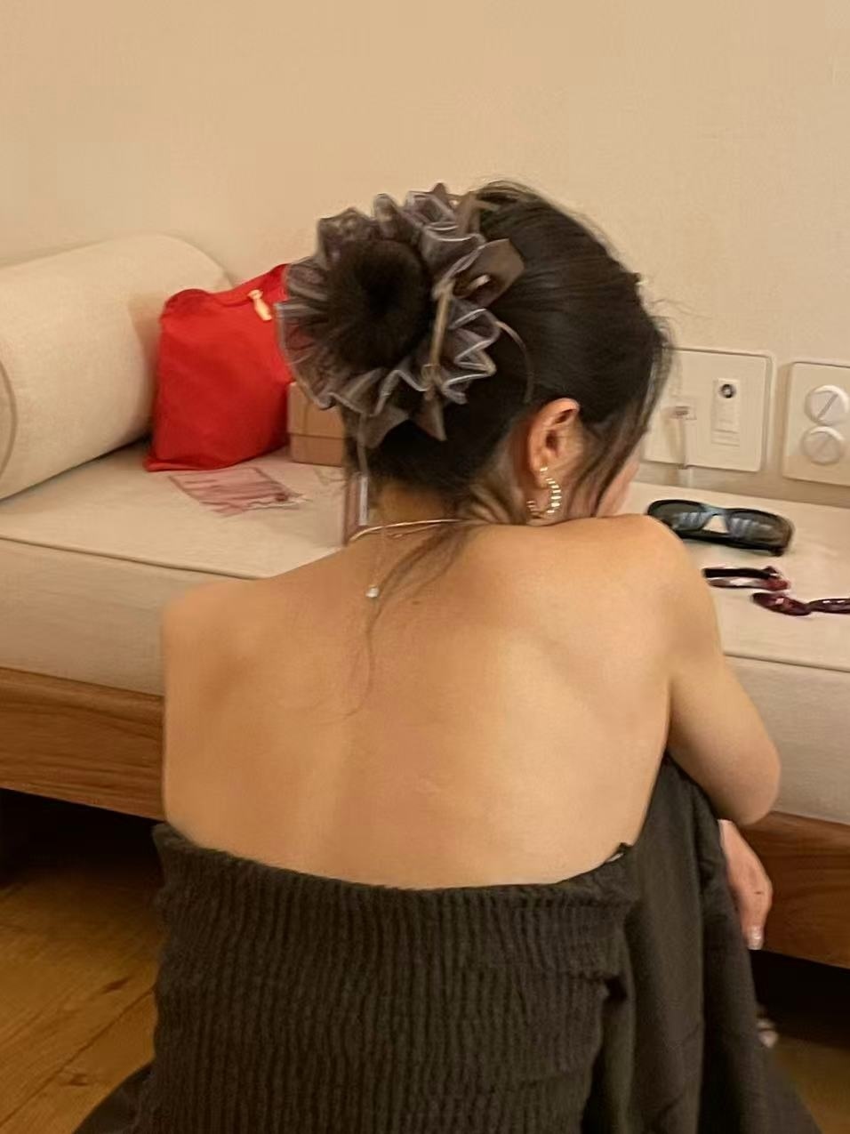 26B304 本期推薦!藍莓巧克力質感透紗格紋髮圈/大腸圈