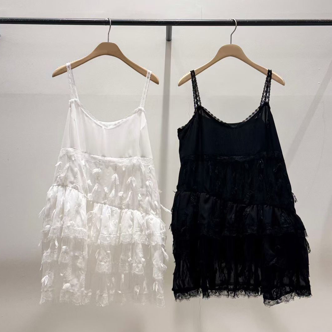 甜美女子細肩帶層次蛋糕裙擺短洋裝 / 2色