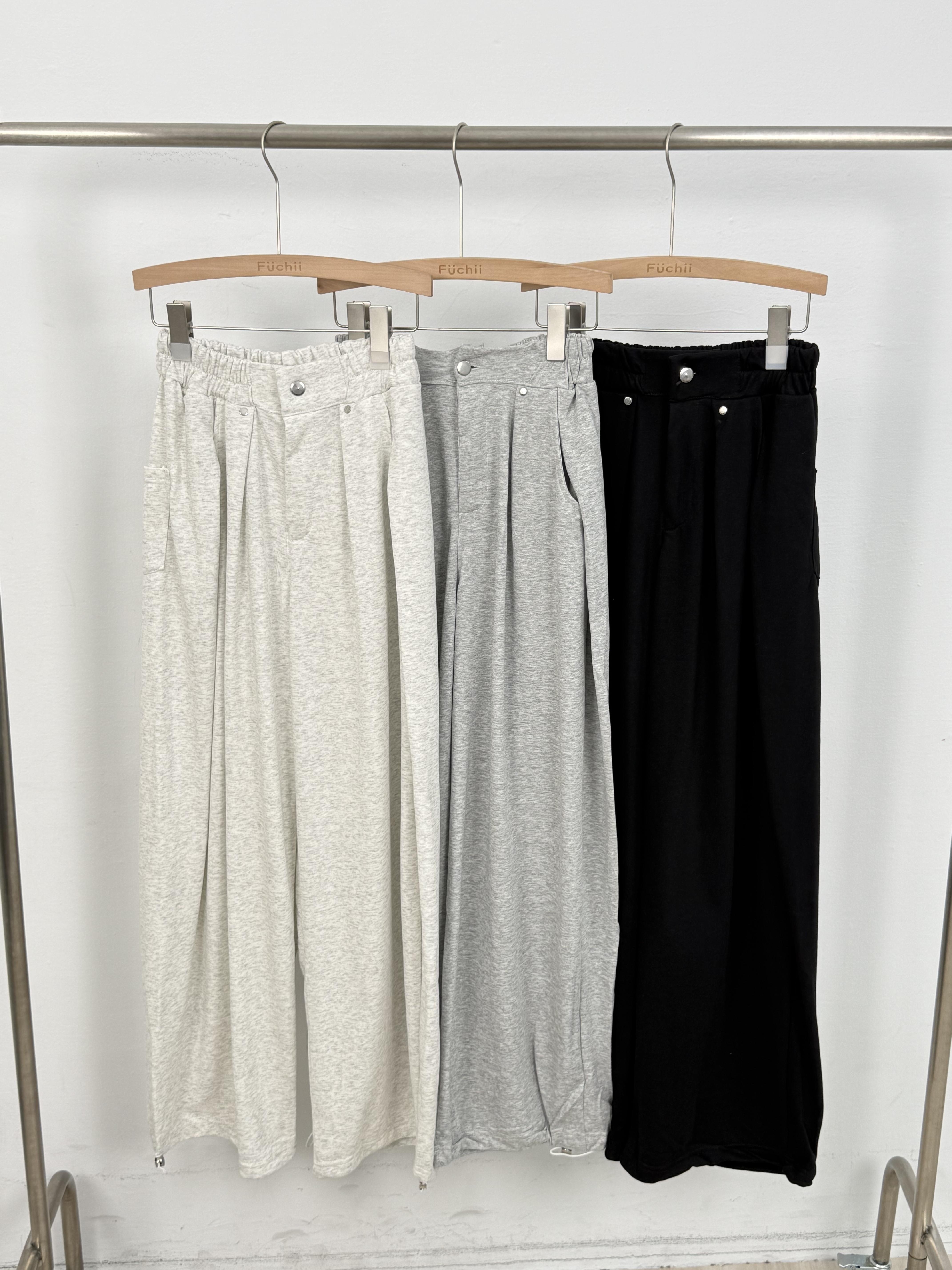 NEW素色百搭款休閒棉彎刀褲