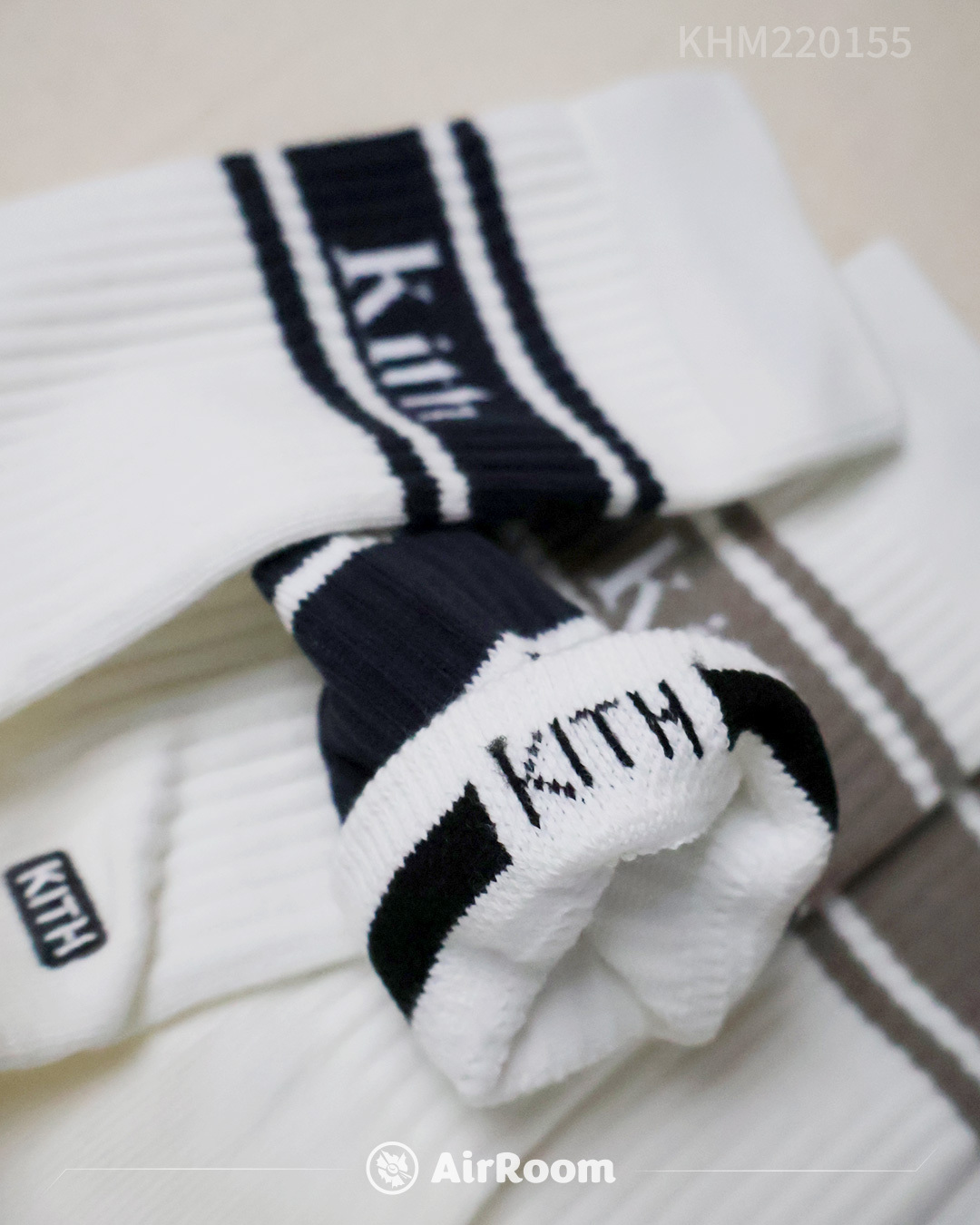 2025AW KITH Variegated Stripe Crew Socks 三雙一組條紋LOGO