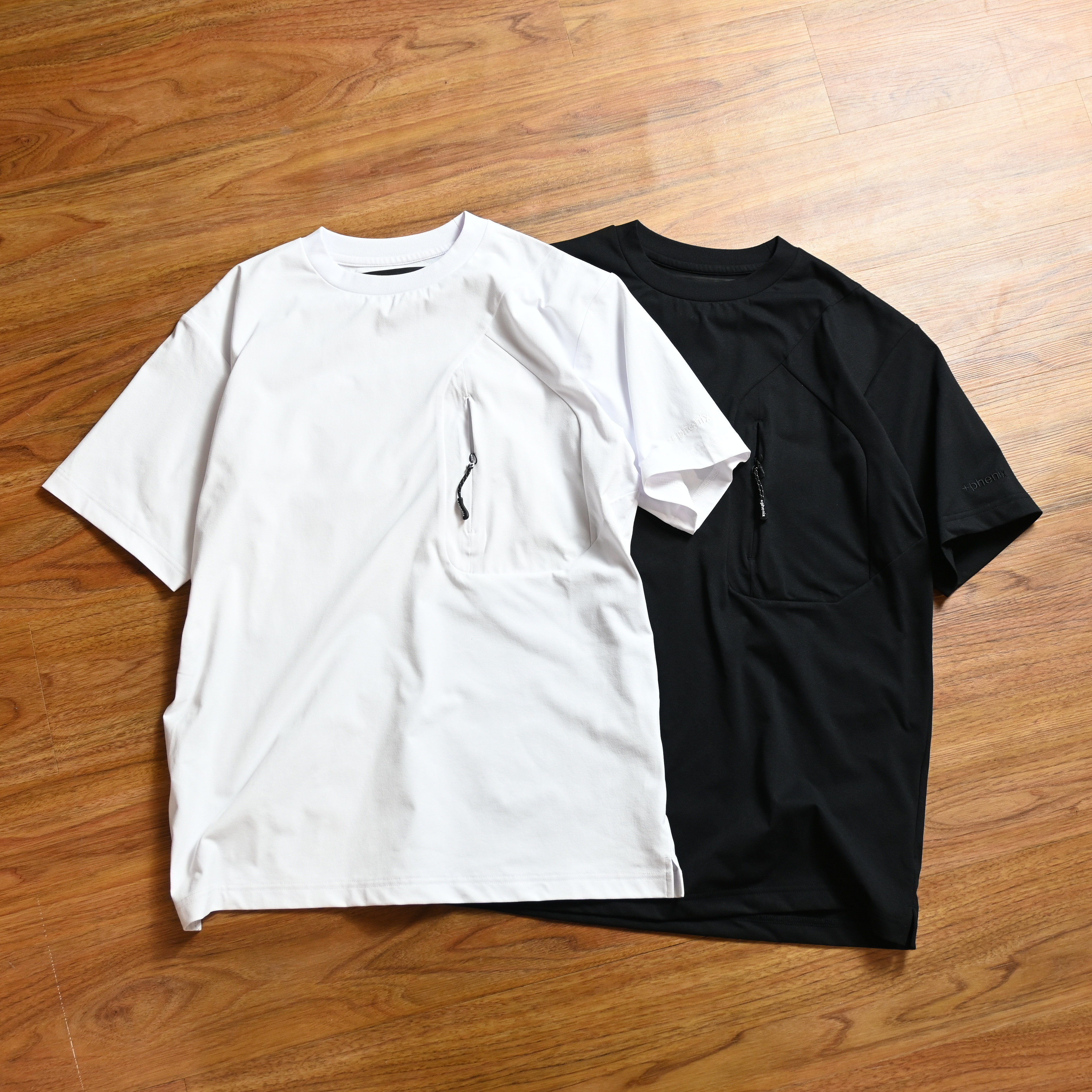 +Phenix HIDDEN ZIP POCKET Tee