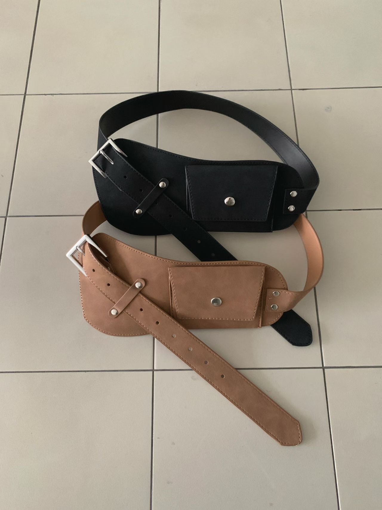 (訂購)猄皮個性腰帶 AC260302(杏/黑)