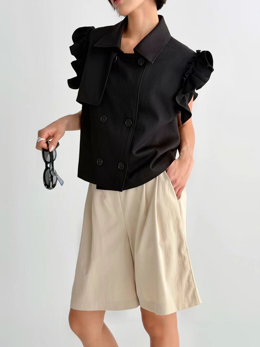 肩袖立體荷葉滾邊雙排釦上衣背心 / 2色