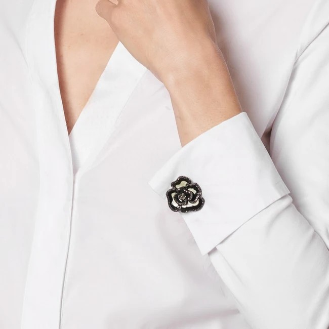 1AF0323-016 [ANNE FONTAINE] Finn Cufflinks Black/White #P17A34000 (EU)
