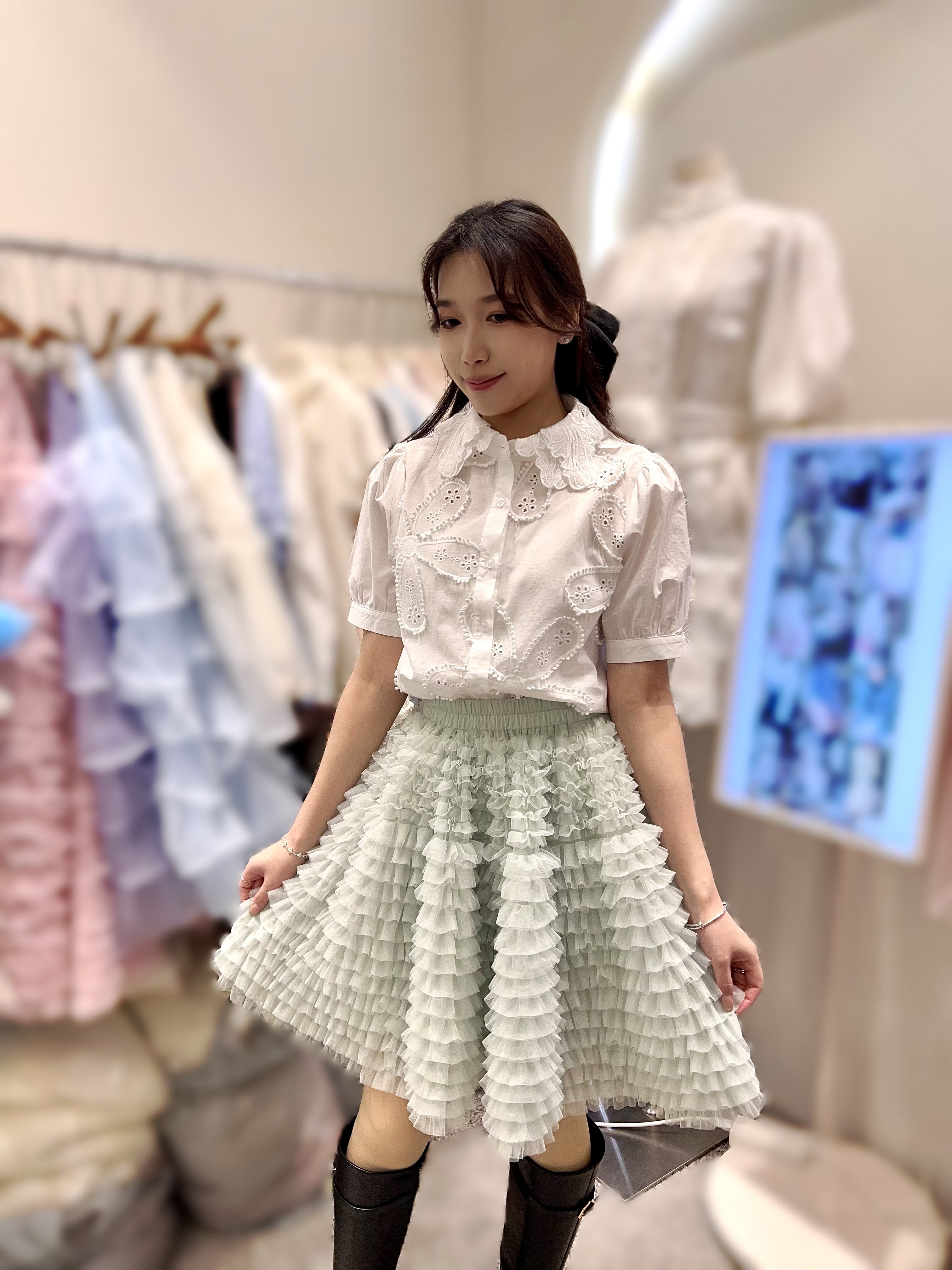 AW03  裙 腰26-44 HIP52 長21 $509 (一口價)