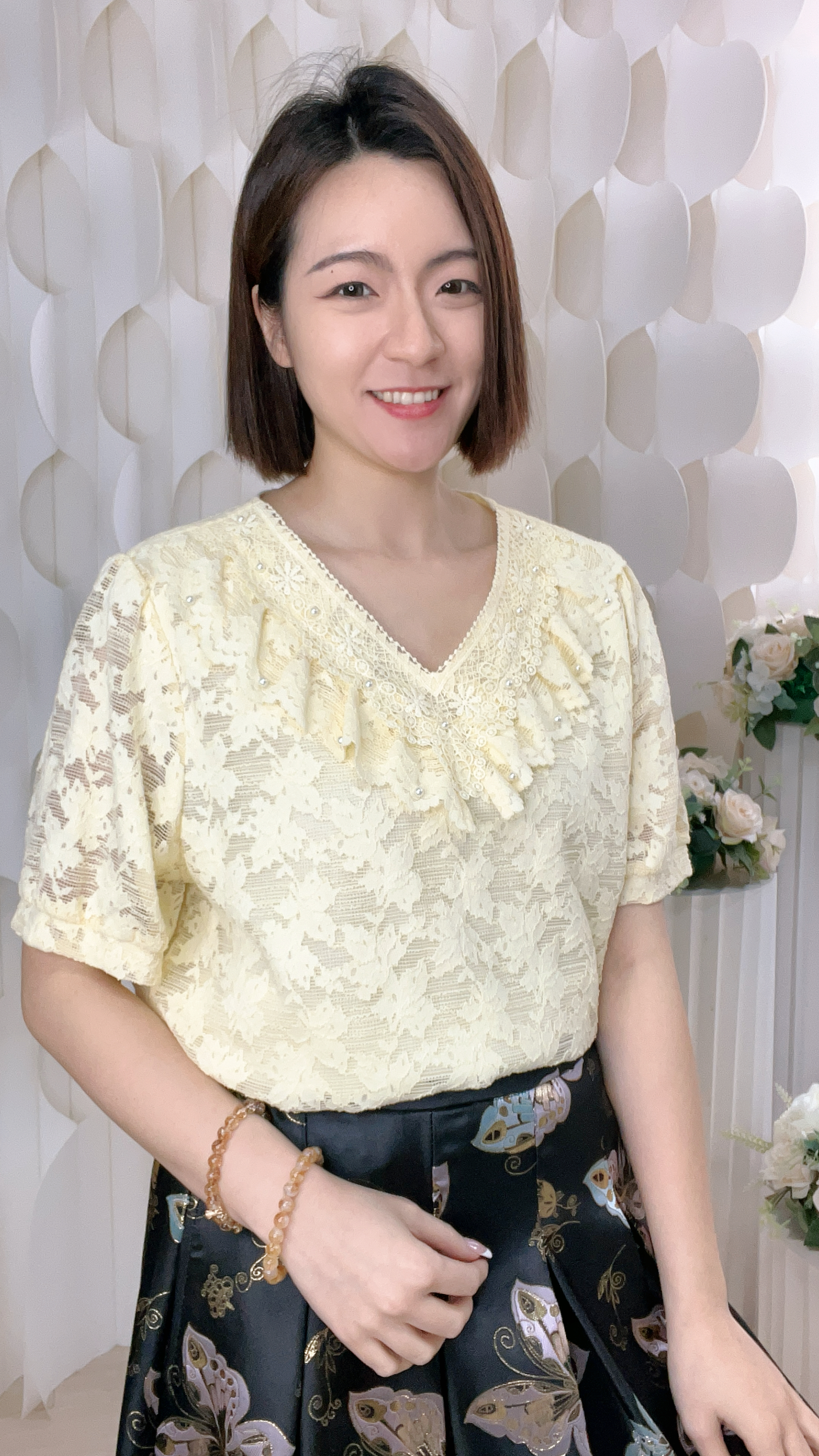 V領珍珠lace上衣(胸40 腰42 長23吋) 7249 #1903clo